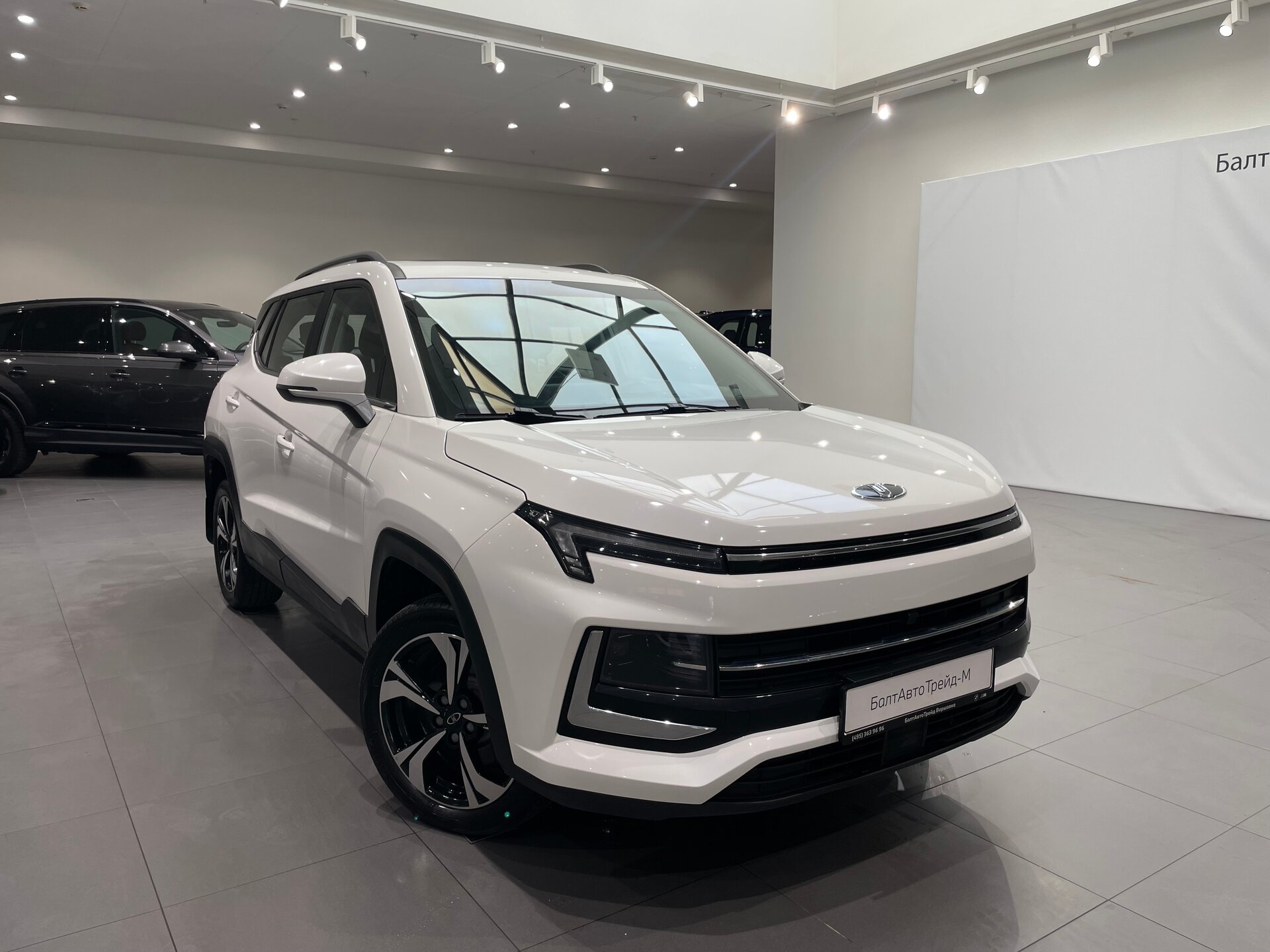 Автомобиль Москвич 3 1.5 CVT (136 л.с.) - 3