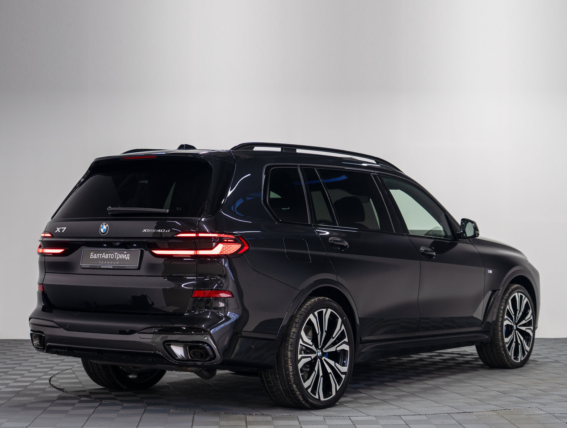 Автомобиль BMW X7 40d 3.0d AT (340 л.с.) 4WD - 8