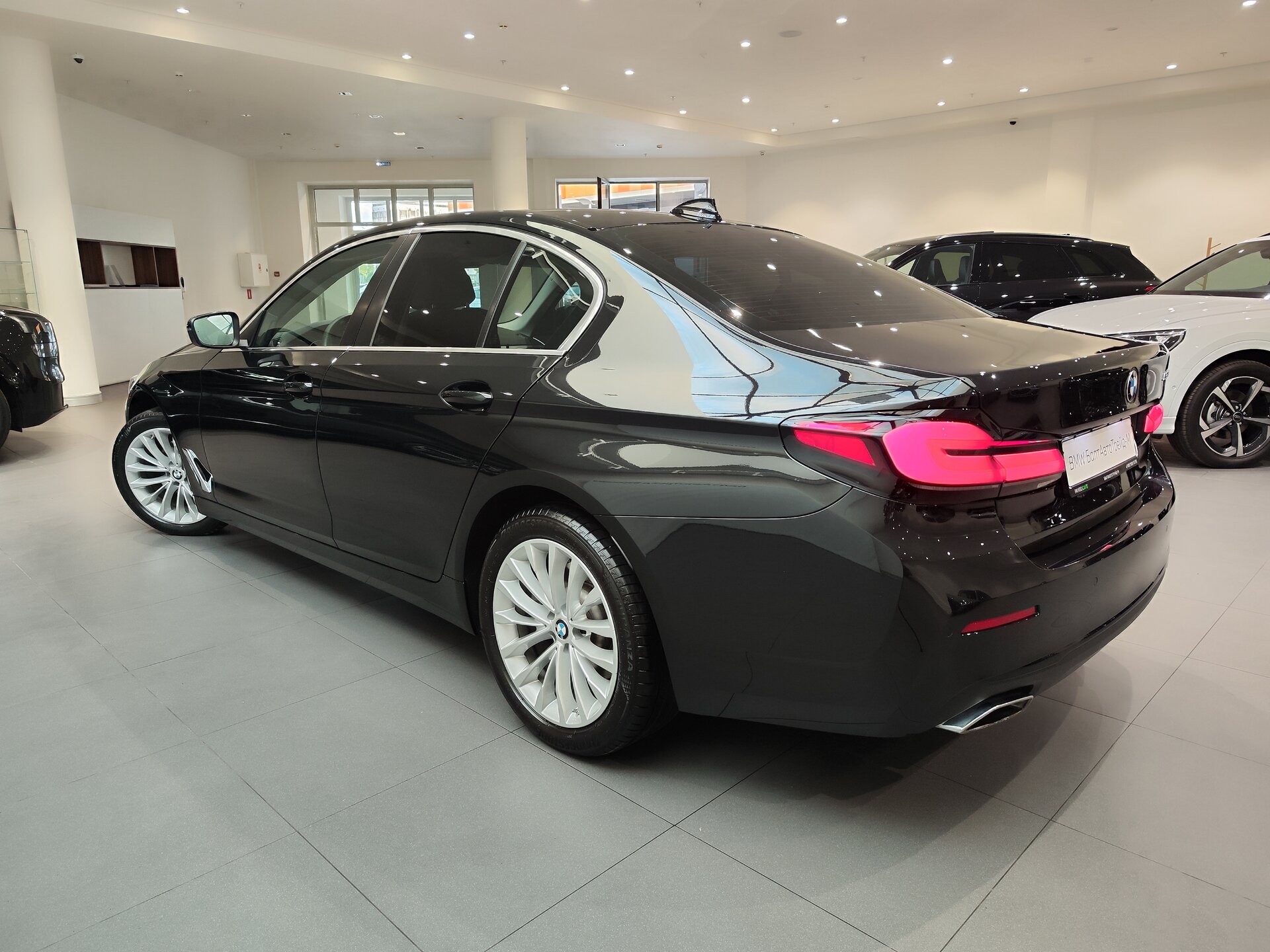 Автомобиль BMW 5 серии 520i 2.0 AT (184 л.с.) - 4