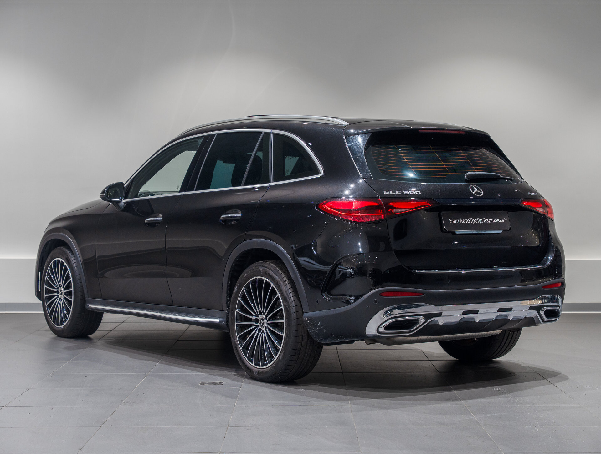Автомобиль Mercedes-Benz GLC 300 2.0 AT (258 л.с.) 4WD - 7