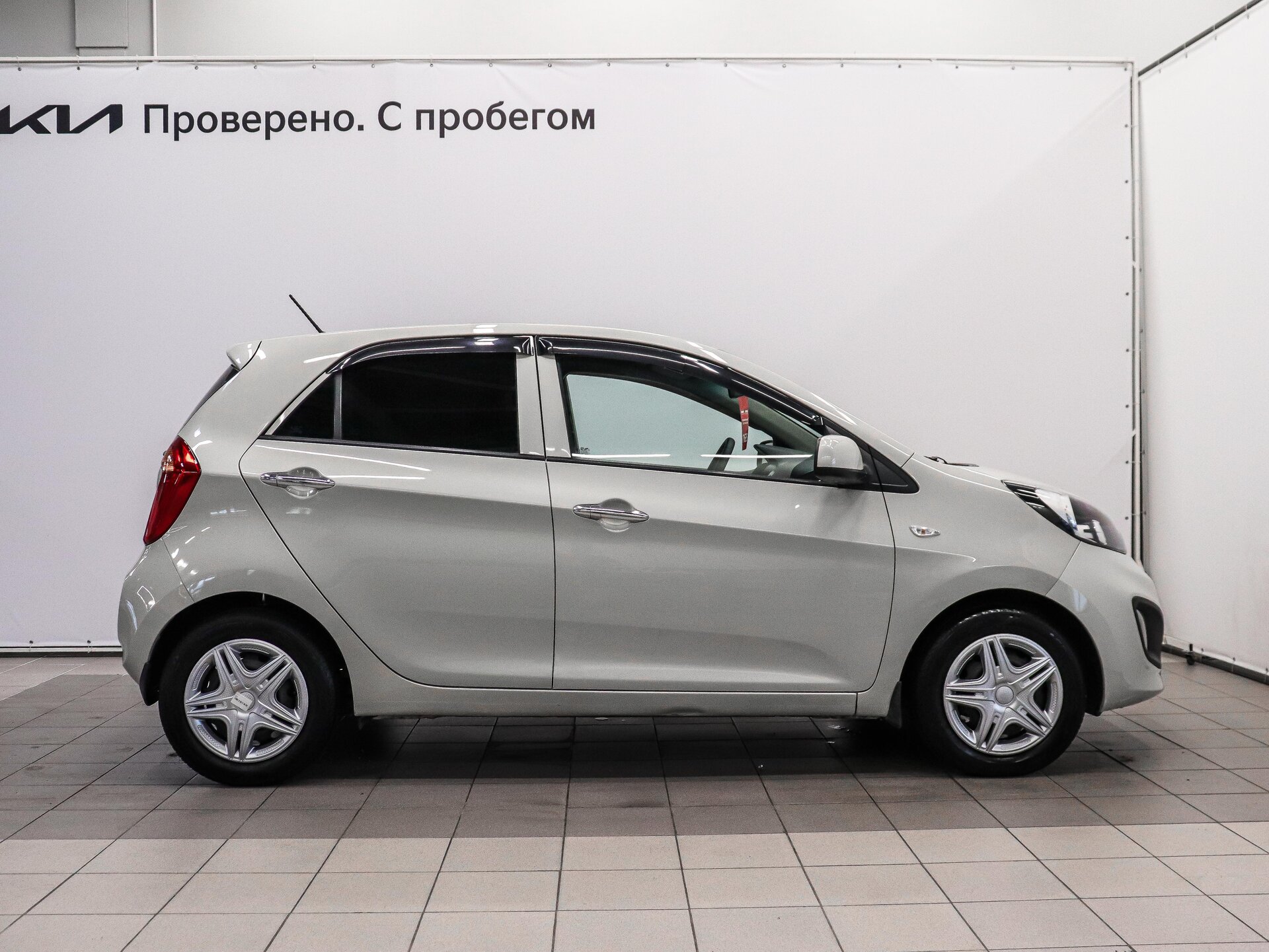 Kia Picanto 2014 6