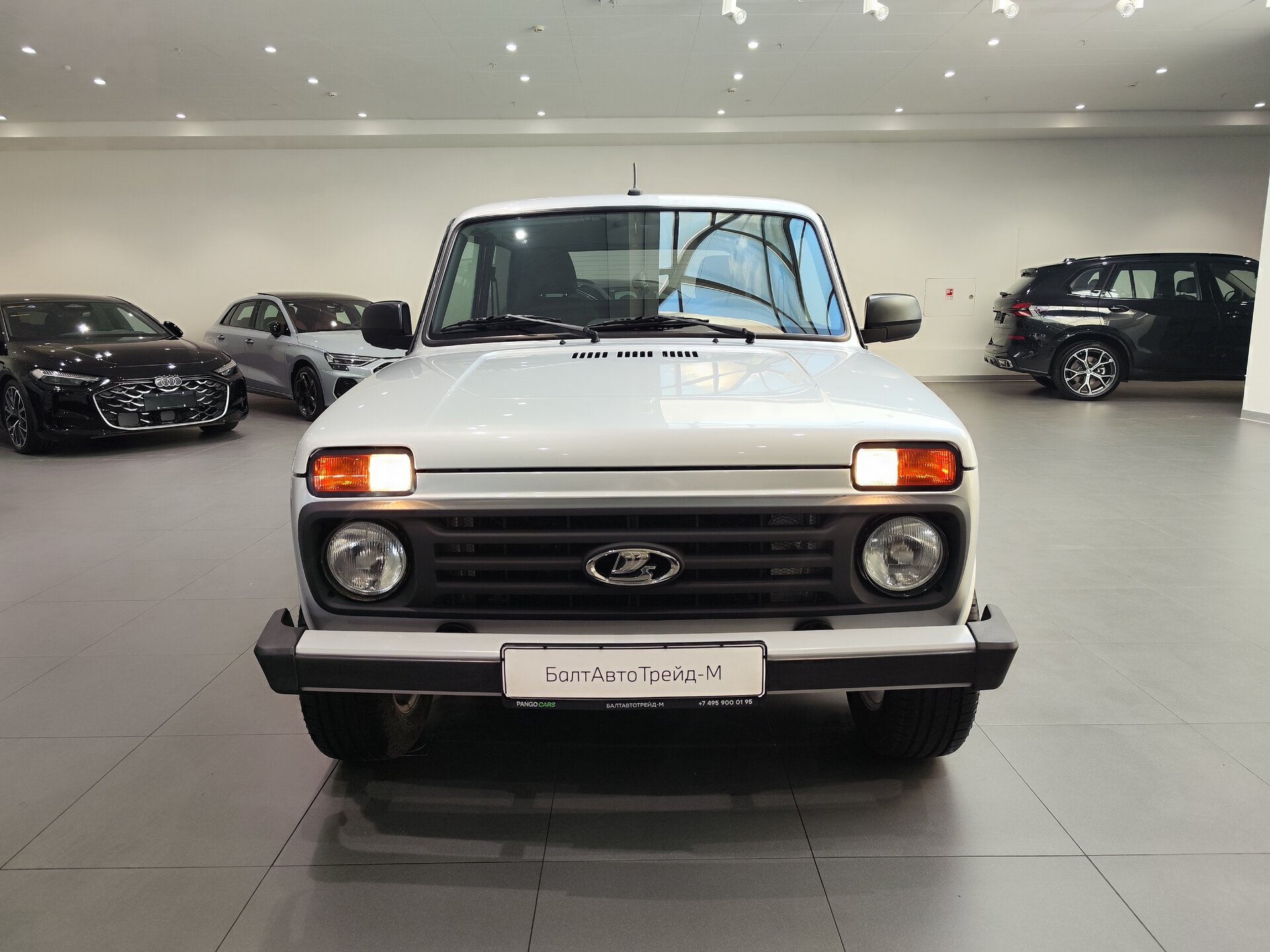 Автомобиль Lada (ВАЗ) Niva Legend 1.7 MT (83 л.с.) 4WD - 2