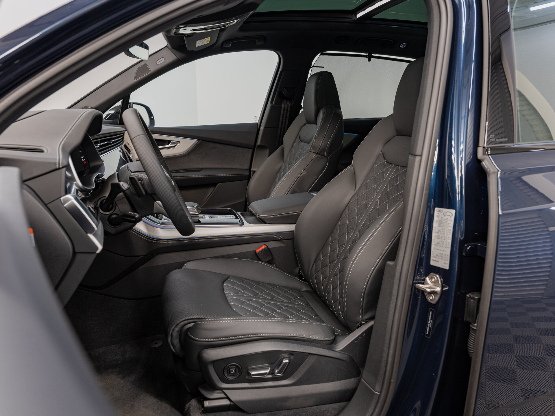 Автомобиль Audi Q7 50 TDI 3.0d AT (286 л.с.) 4WD - 17