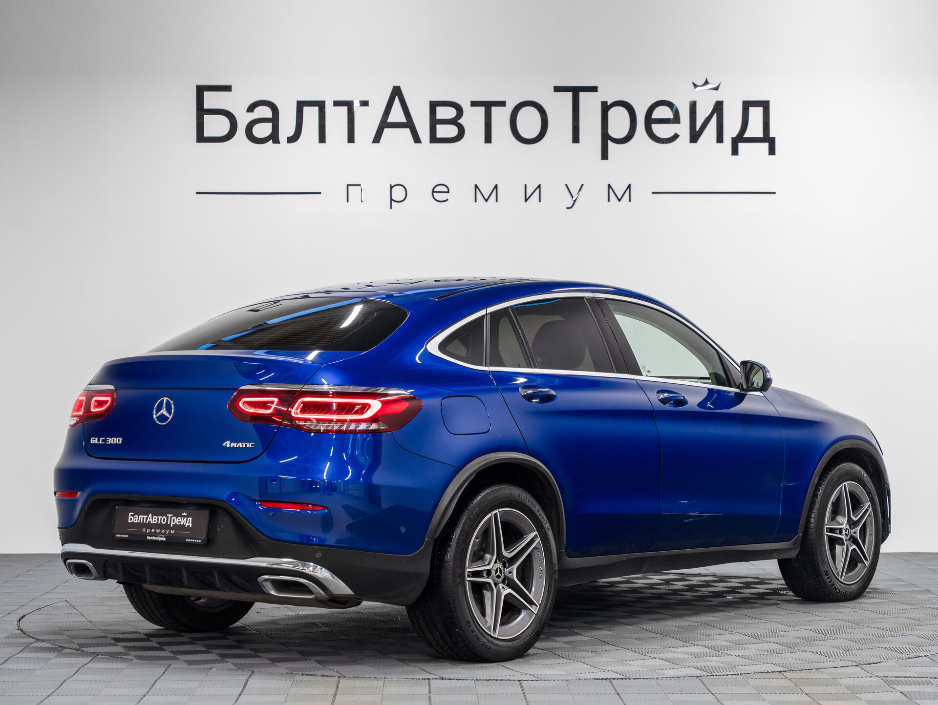 Автомобиль Mercedes-Benz GLC Coupe 300 2.0 AT (249 л.с.) 4WD - 7