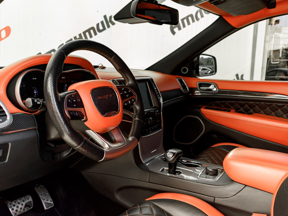 Купить Jeep Grand Cherokee SRT 6.4 AT (468 л.с.) 4WD, 2013 в Екатеренбурге