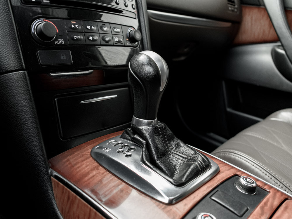 Купить Infiniti FX FX30d 3.0d AT (238 л.с.) 4WD, 2012 в Екатеренбурге