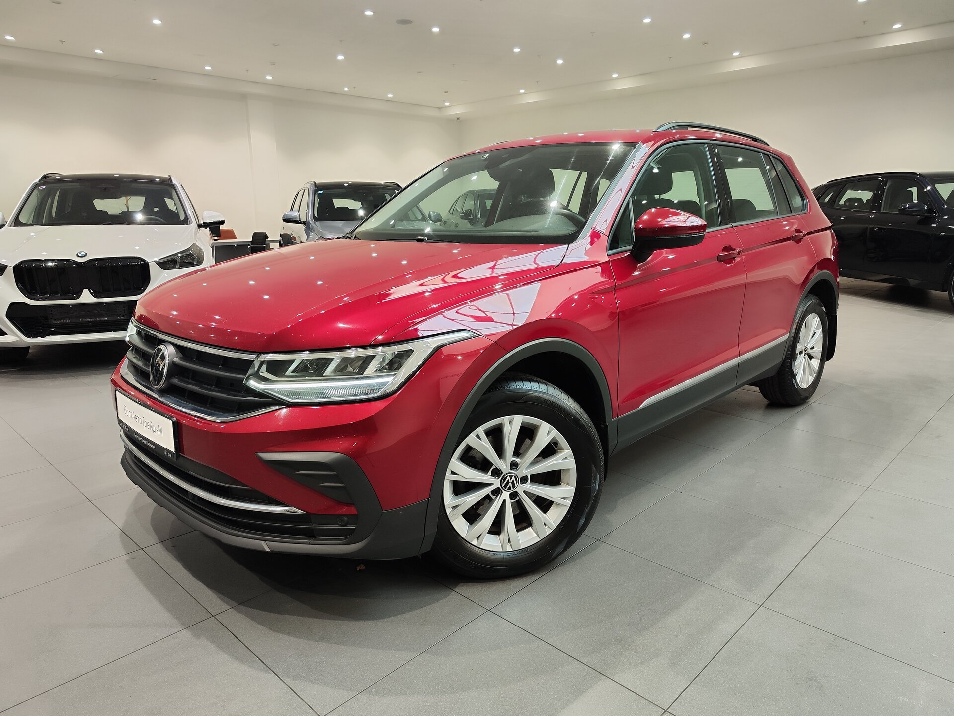 Автомобиль Volkswagen Tiguan 1.4 AMT (150 л.с.) - 1