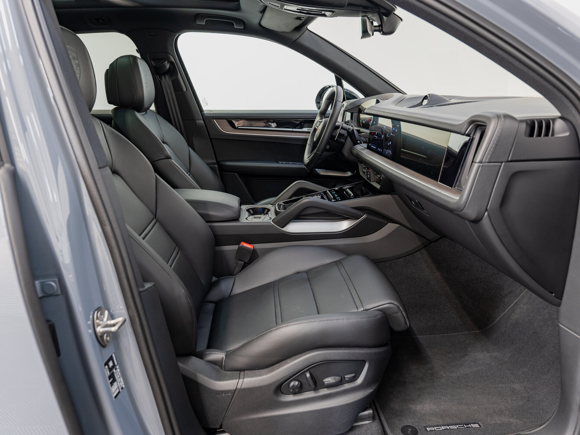Автомобиль Porsche Cayenne 3.0 AT (353 л.с.) 4WD - 10
