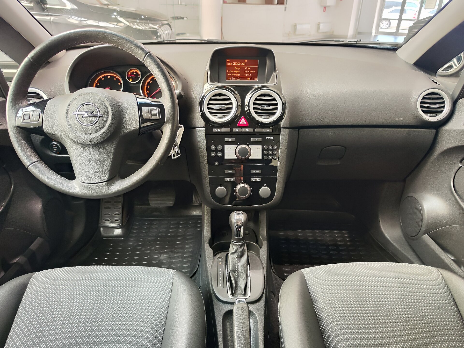 Автомобиль Opel Corsa 1.4 AT (100 л.с.) - 14