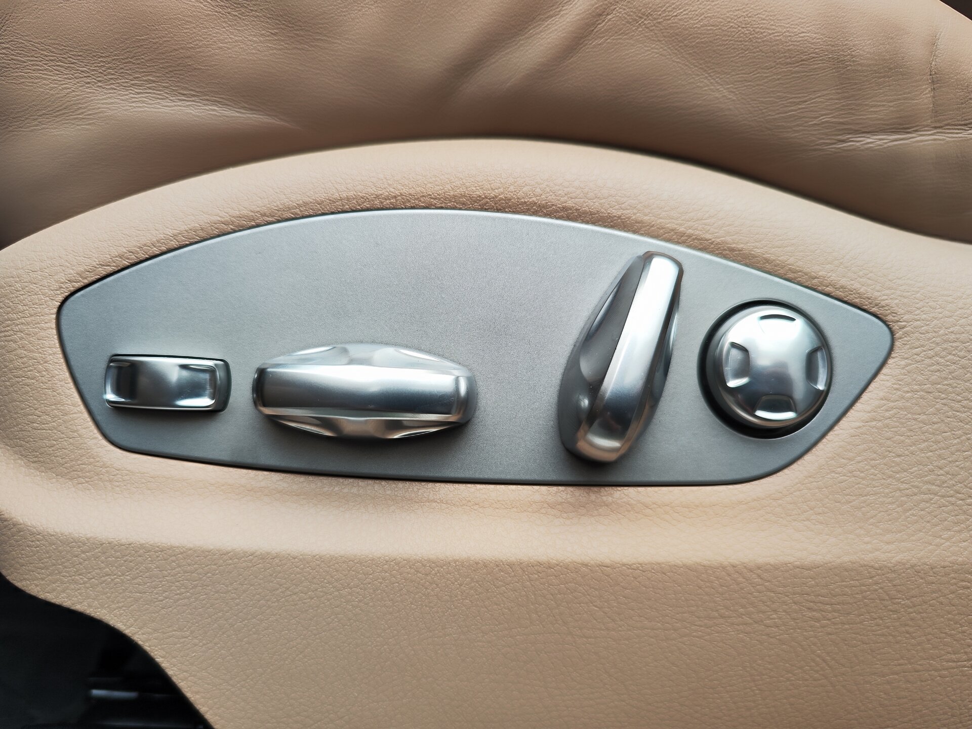 Автомобиль Porsche Macan S 3.0 AMT (354 л.с.) 4WD - 20