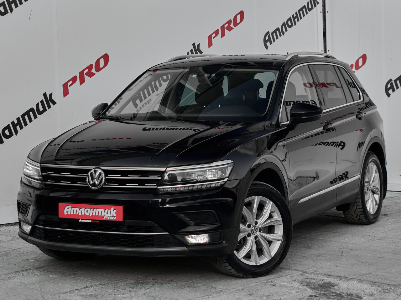 Купить Volkswagen Tiguan 2.0 AMT (180 л.с.) 4WD, 2018 в Екатеренбурге