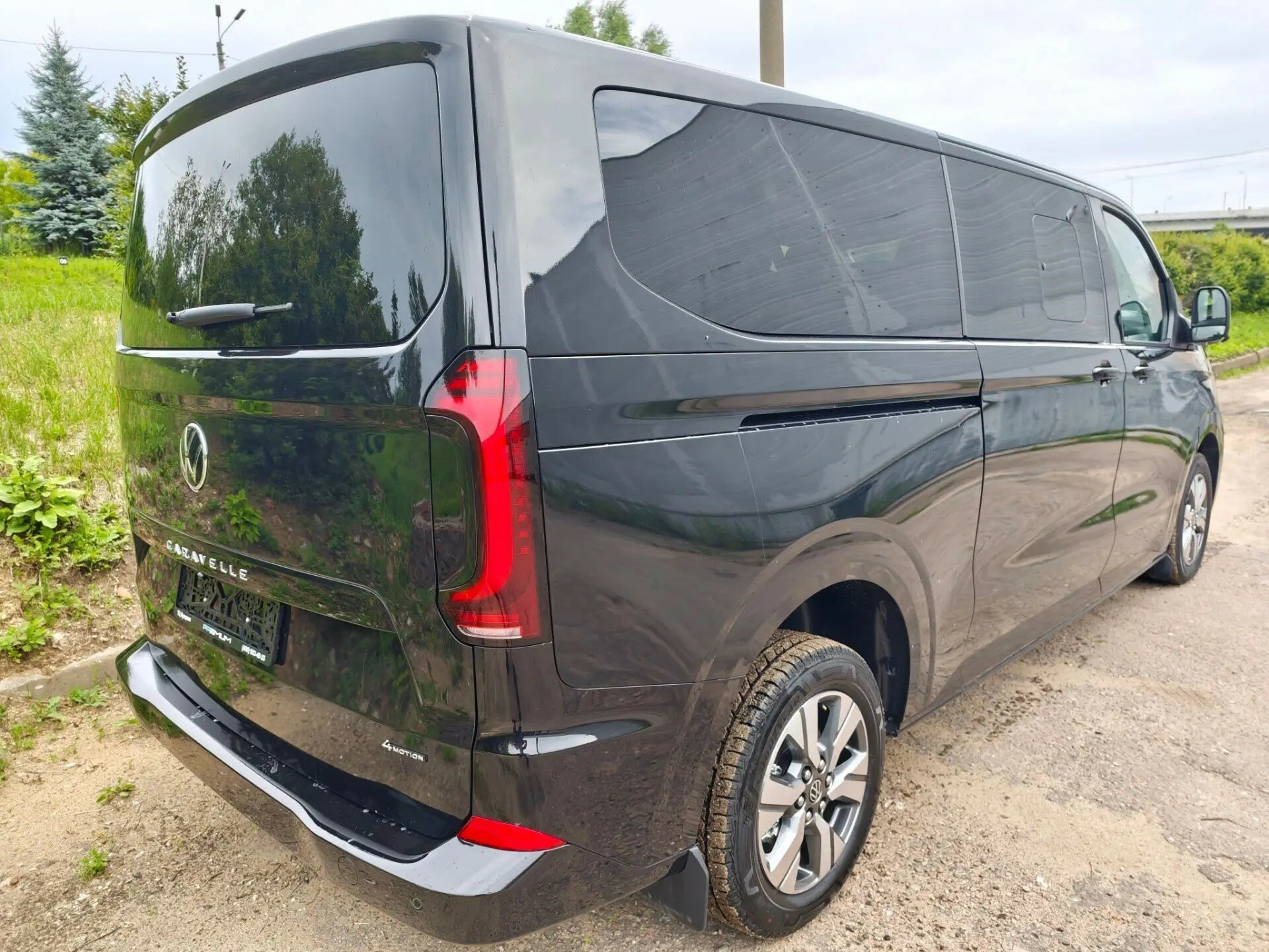 Автомобиль Volkswagen Caravelle 2.0d AT (170 л.с.) 4WD - 8