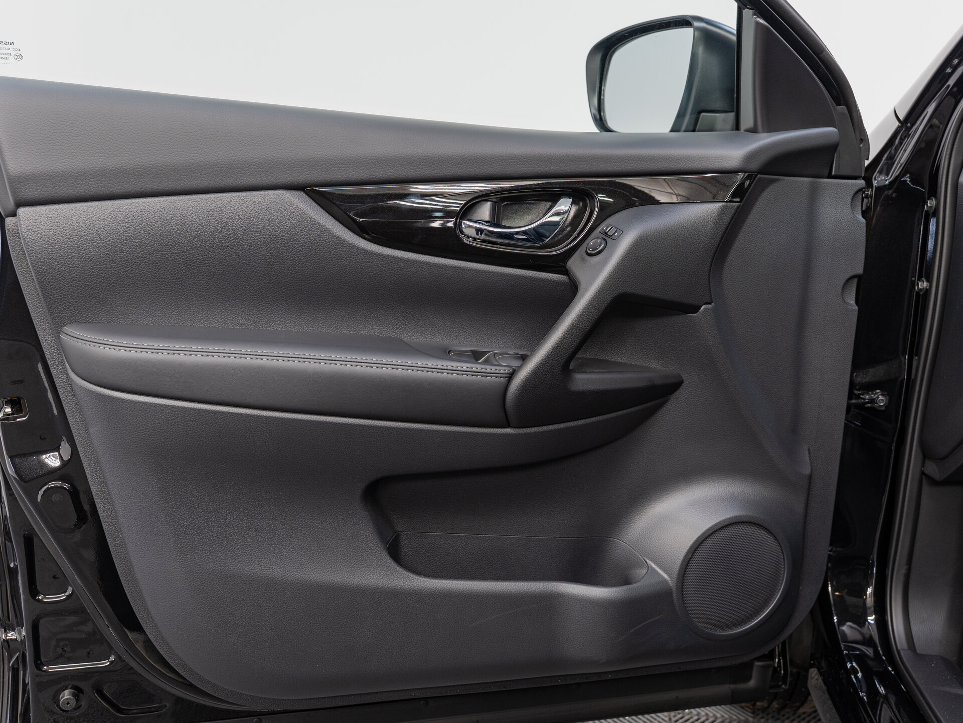 Автомобиль Nissan Qashqai 2.0 CVT (140 л.с.) - 14