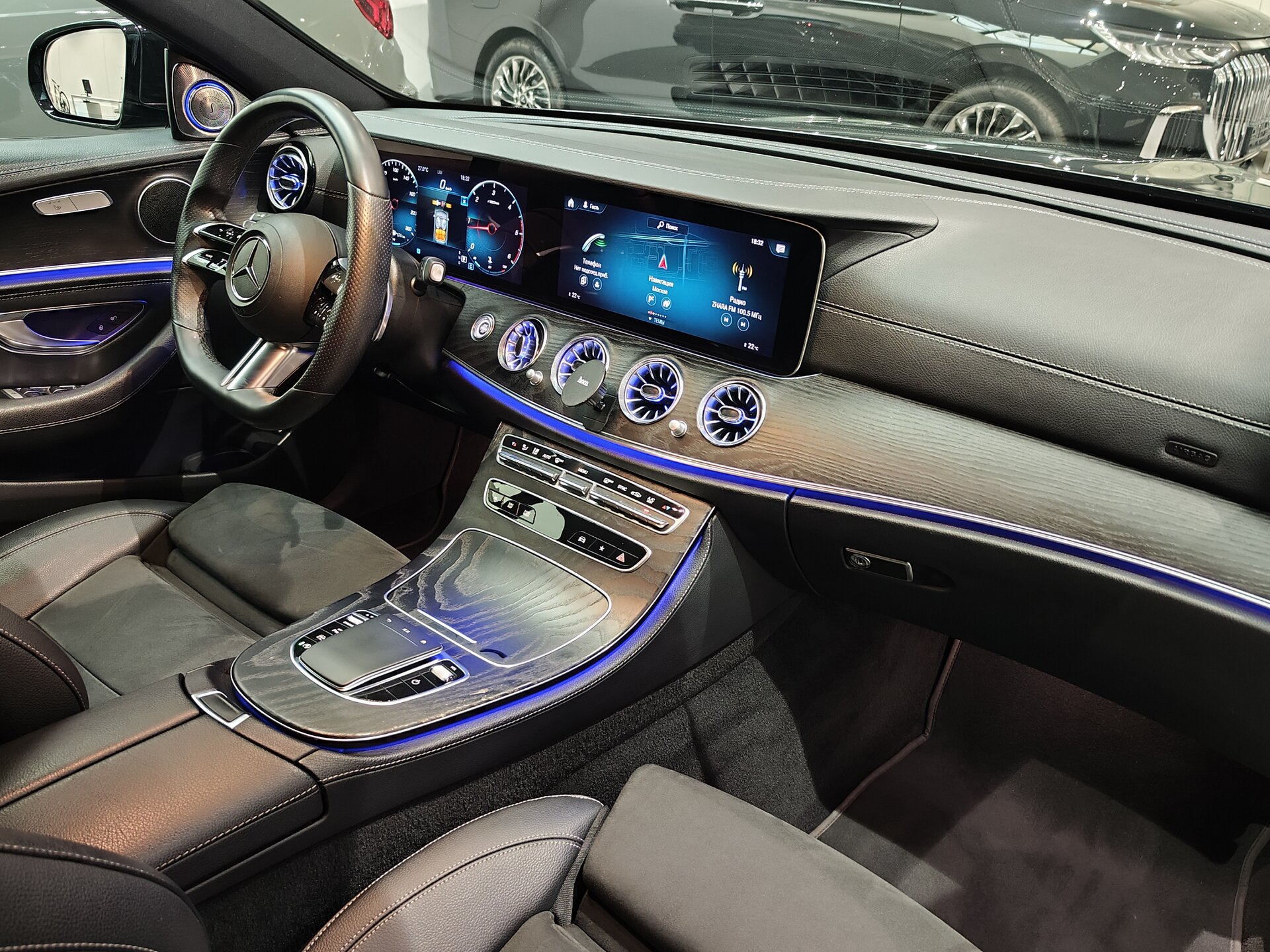 Автомобиль Mercedes-Benz E-Класс 220 d 2.0d AT (194 л.с.) 4WD - 12