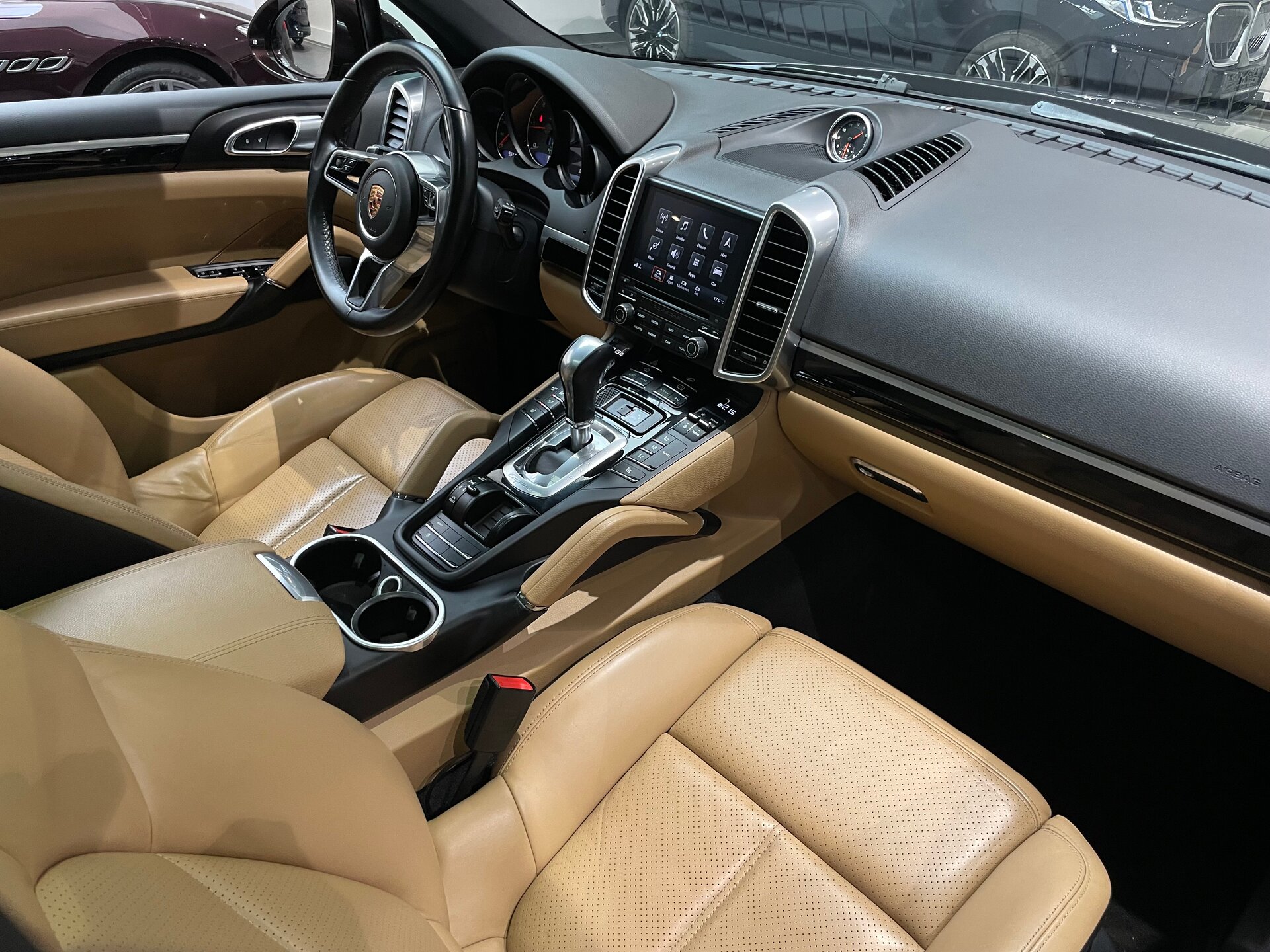 Автомобиль Porsche Cayenne Diesel 3.0d AT (245 л.с.) 4WD - 11