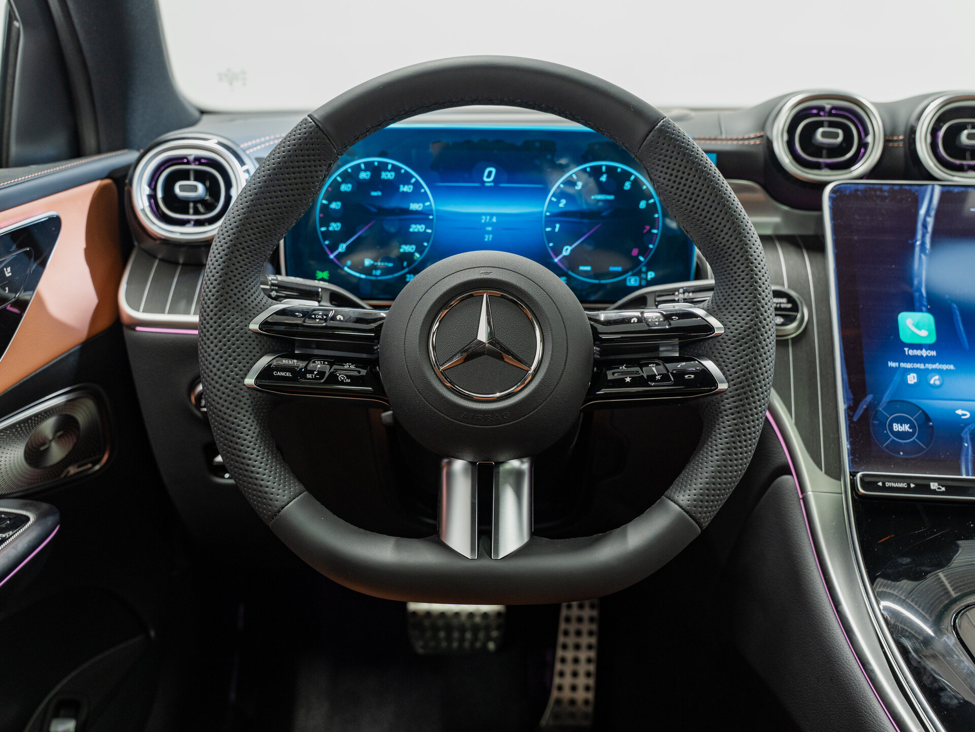 Автомобиль Mercedes-Benz GLC Coupe 300 2.0 AT (258 л.с.) 4WD - 17