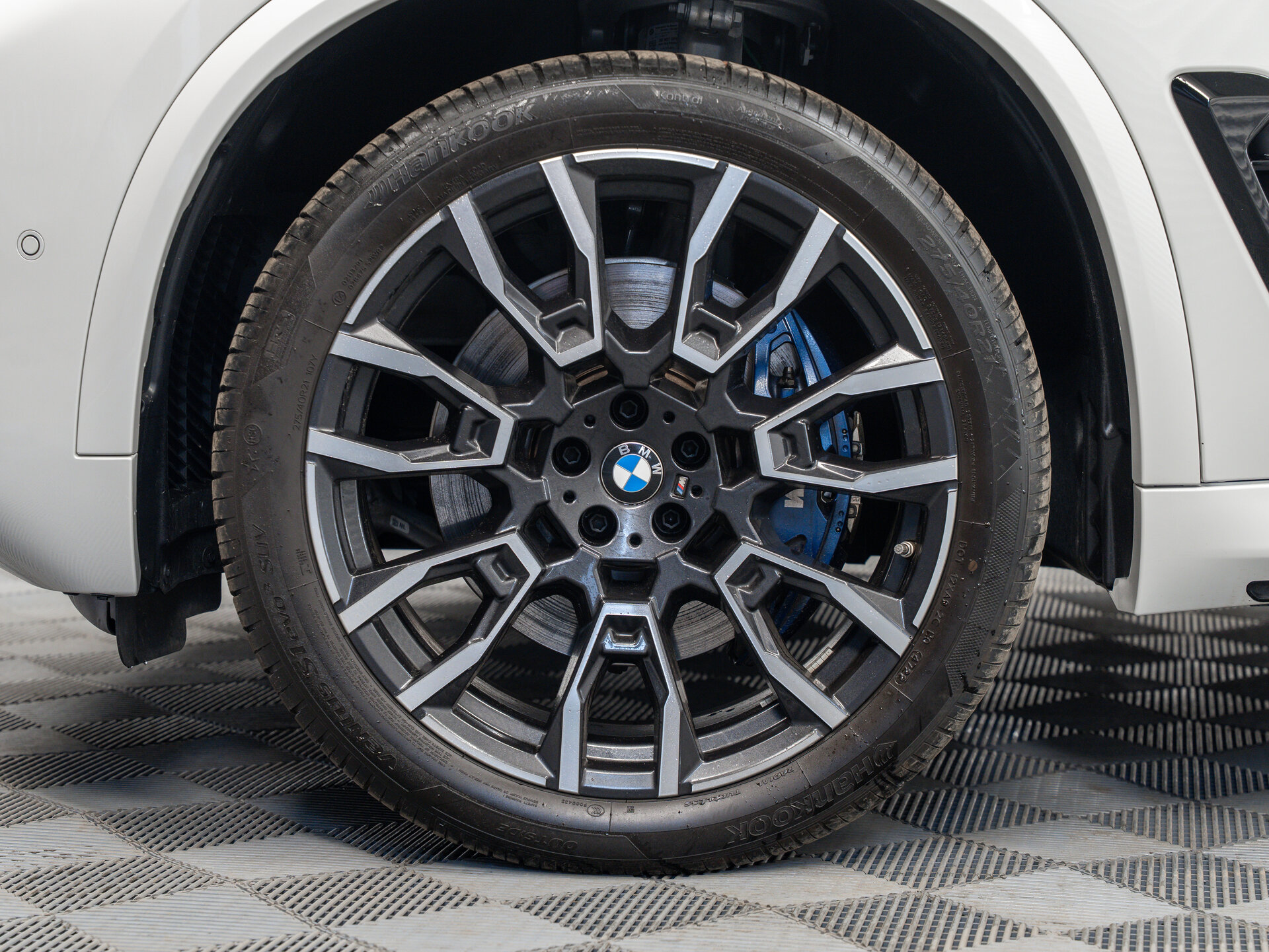 Автомобиль BMW X5 40i 3.0 AT (381 л.с.) 4WD - 11
