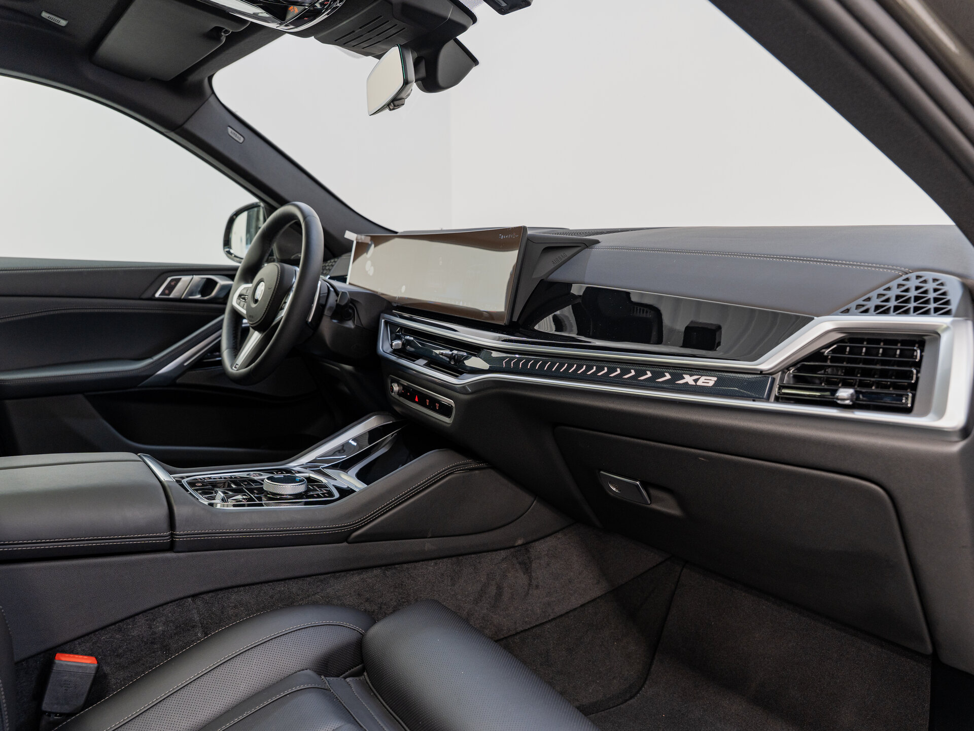 Автомобиль BMW X6 40d 3.0d AT (352 л.с.) 4WD - 17