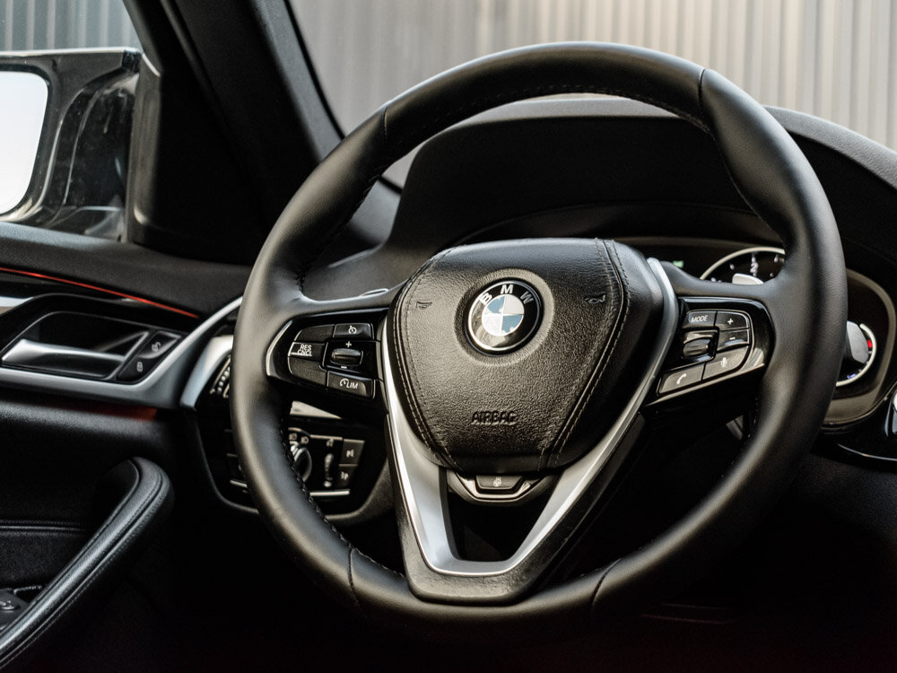 Купить BMW 5 серии 520d xDrive 2.0d AT (190 л.с.) 4WD, 2019 в Екатеренбурге