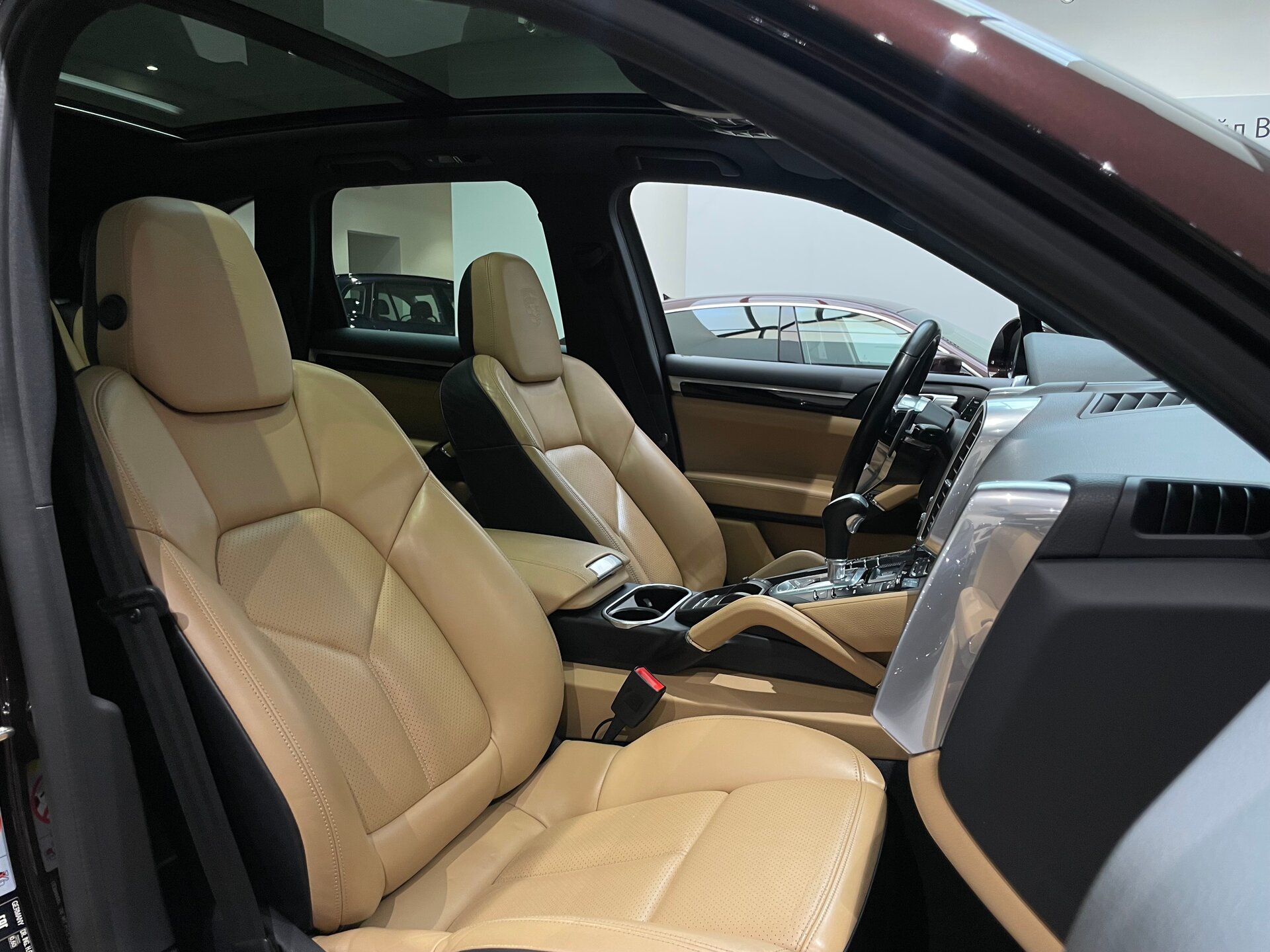 Автомобиль Porsche Cayenne Diesel 3.0d AT (245 л.с.) 4WD - 12