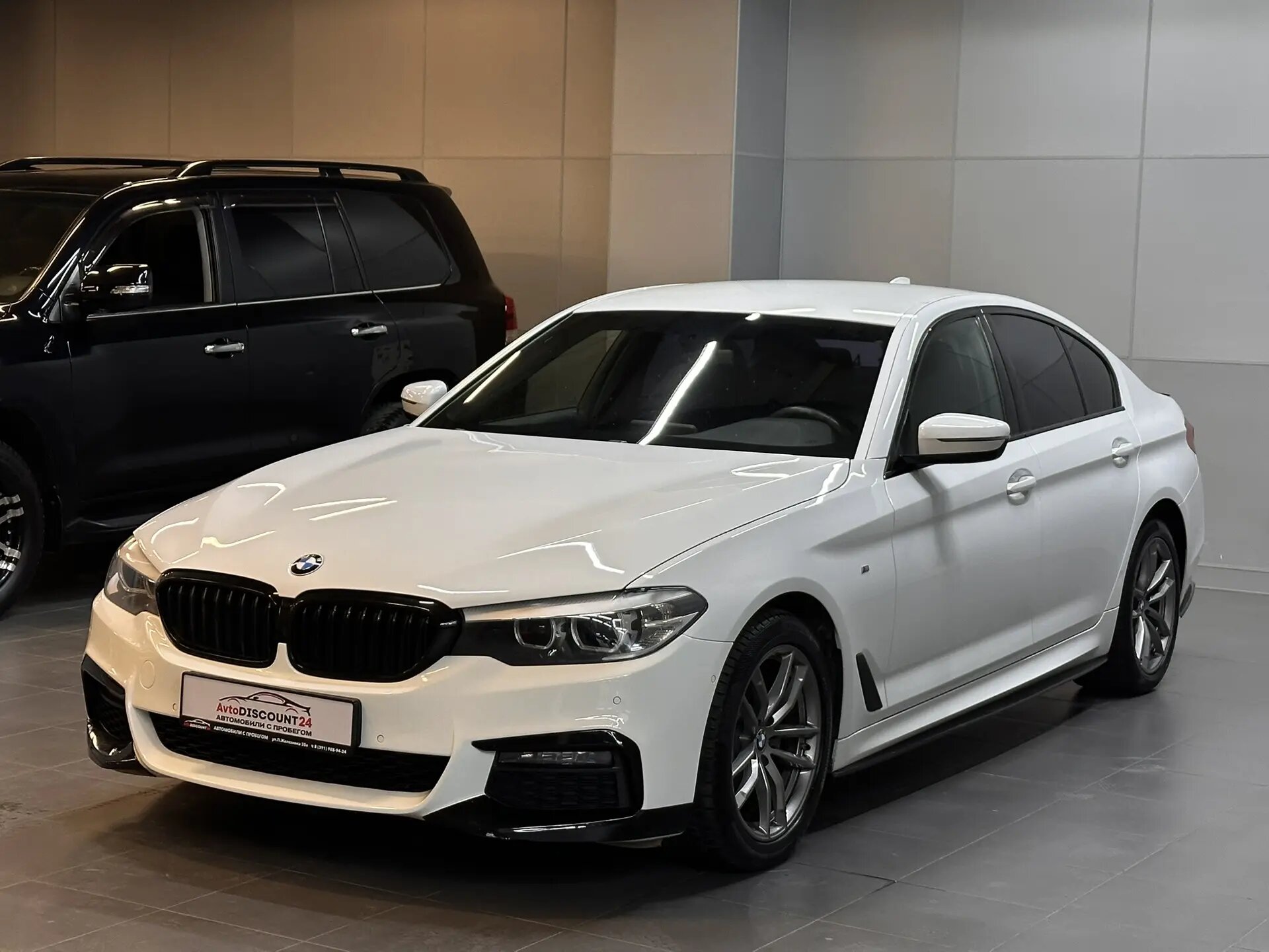 BMW 5 серии — фото 1
