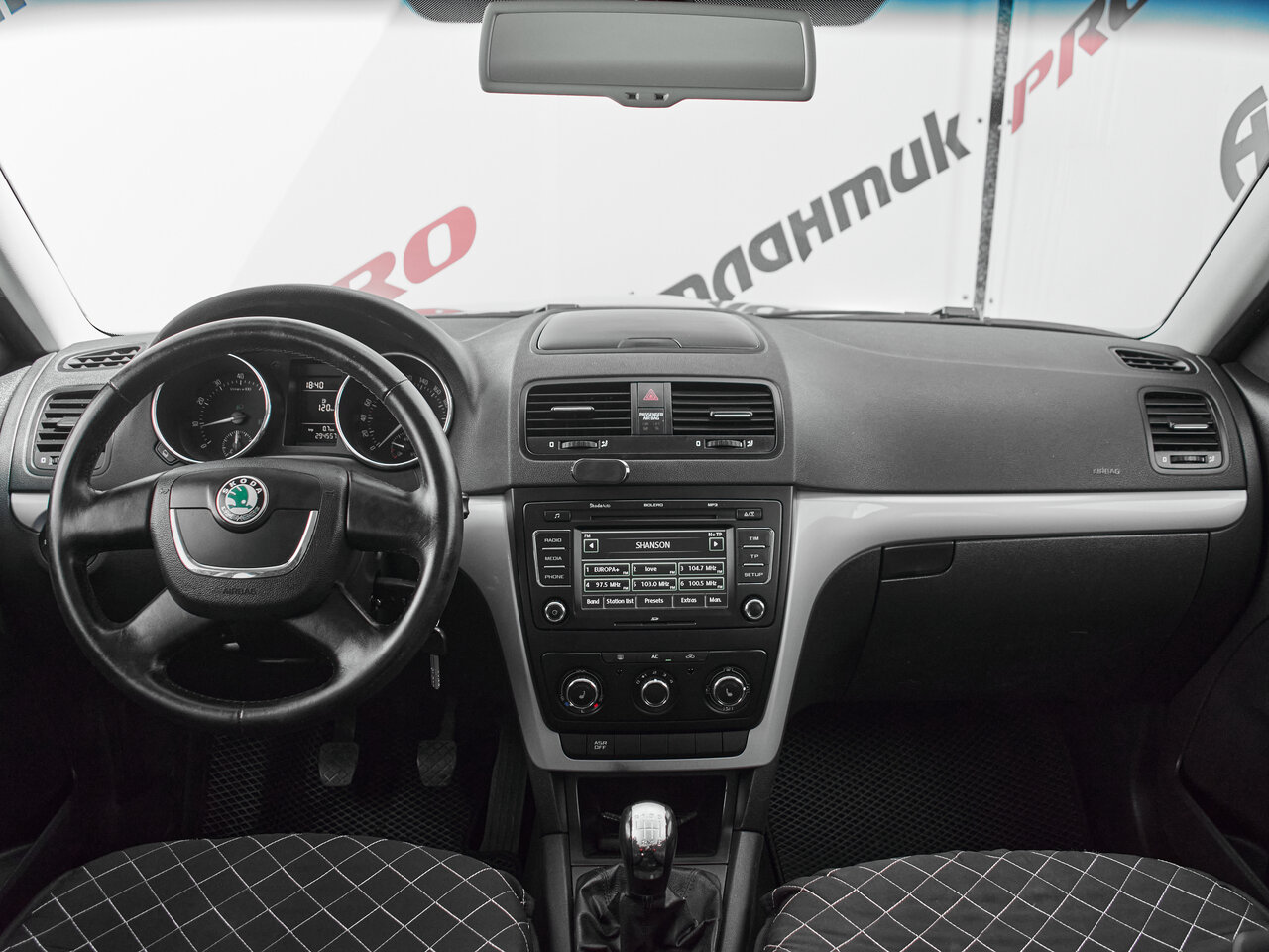 Купить Skoda Yeti 1.2 MT (105 л.с.), 2010 в Екатеренбурге