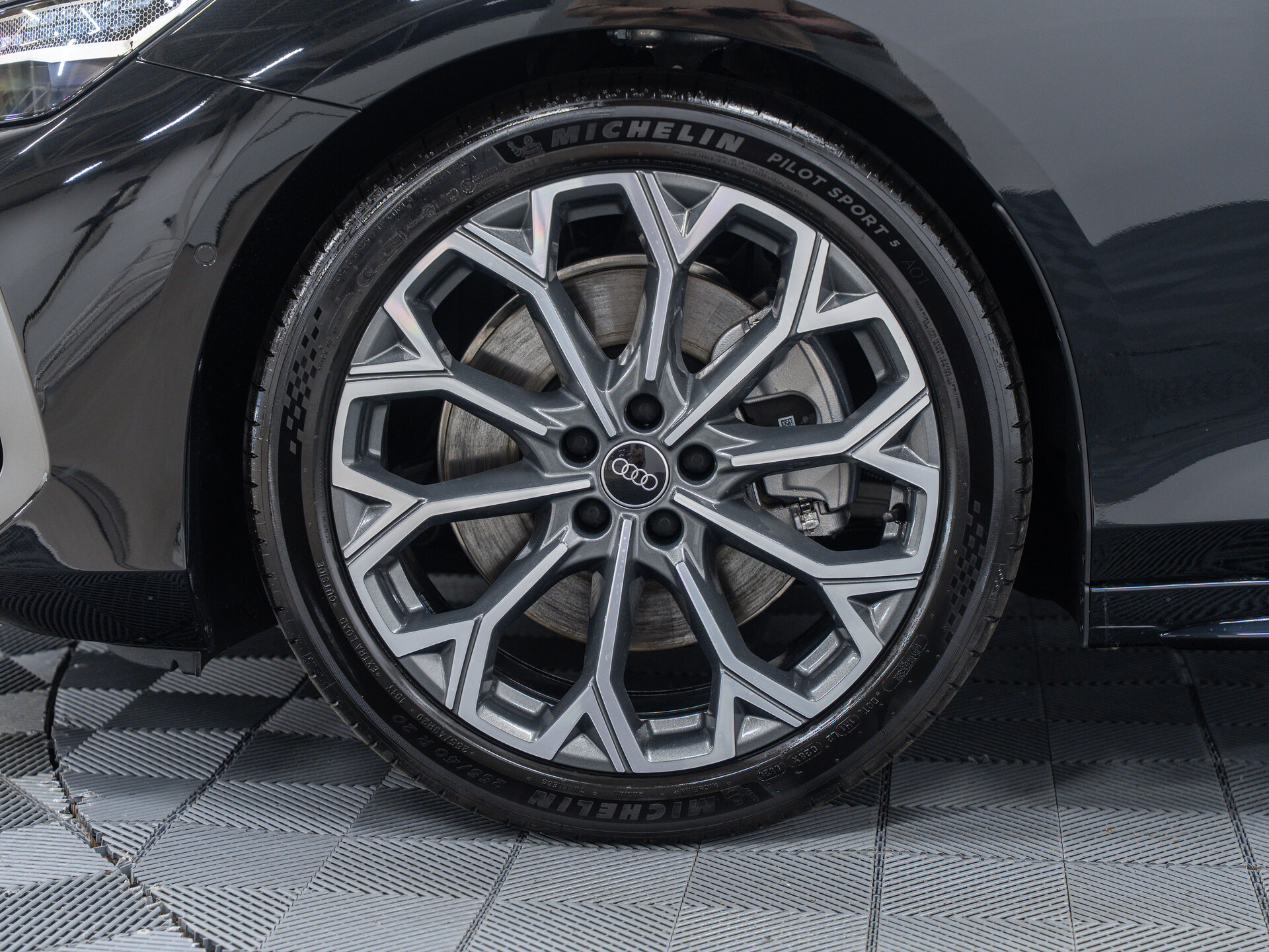 Автомобиль Audi A6 2.0d AMT (204 л.с.) 4WD - 5