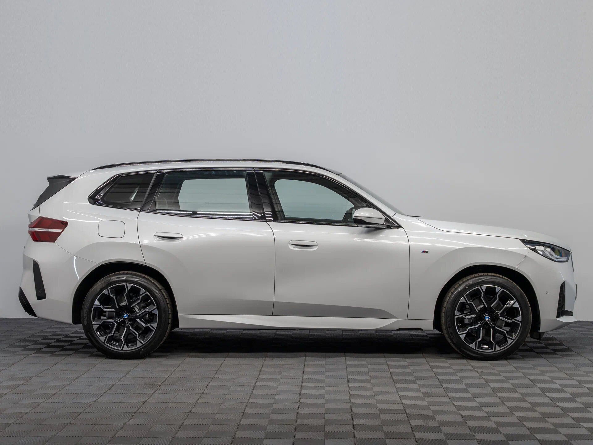 Автомобиль BMW X3 30L xDrive 2.0 AT (258 л.с.) 4WD - 4