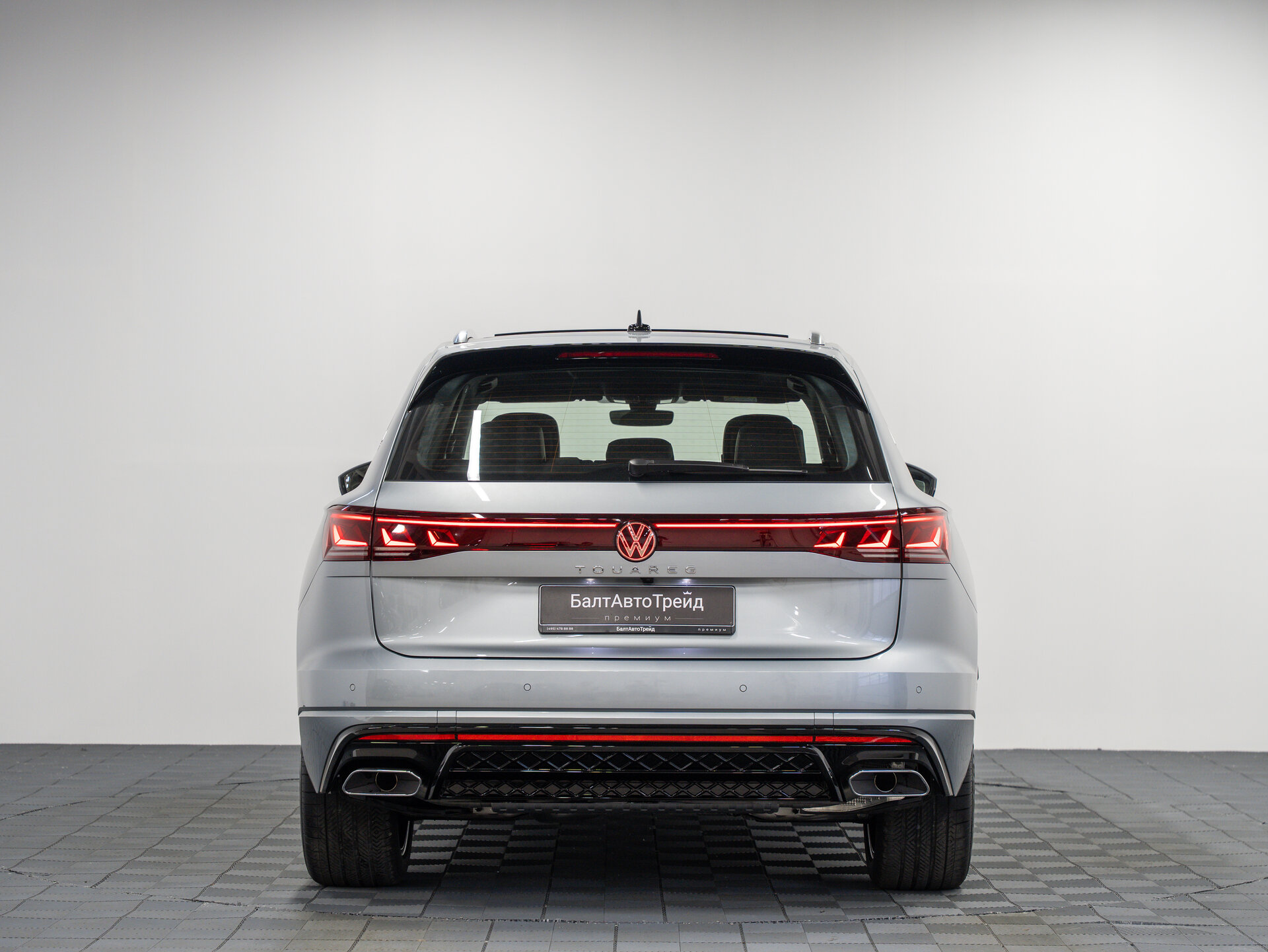 Автомобиль Volkswagen Touareg 3.0d AT (286 л.с.) 4WD - 8