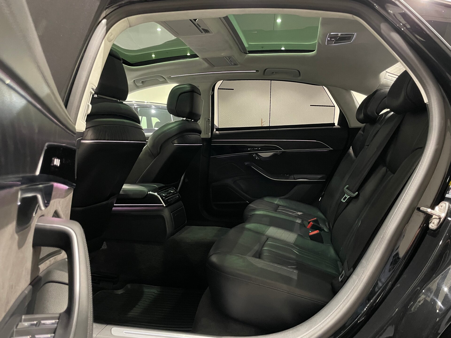 Автомобиль Audi A8 Long 55 TFSI 3.0 AT (340 л.с.) 4WD - 9