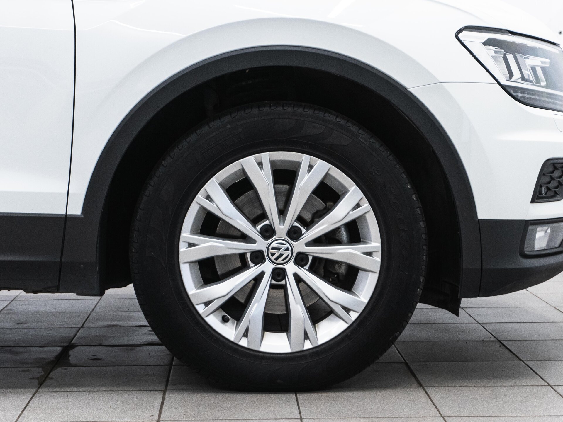 Volkswagen Tiguan 2019 32