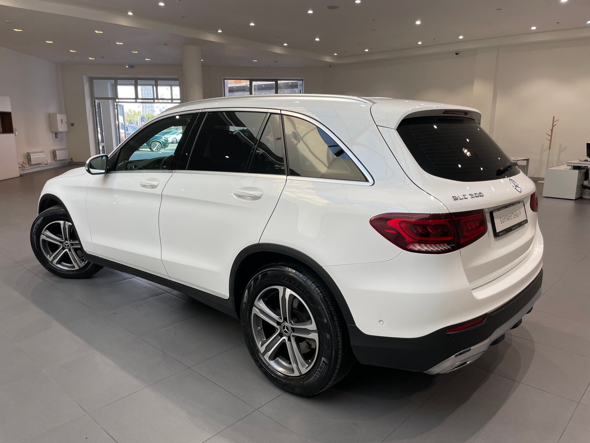 Автомобиль Mercedes-Benz GLC 200 2.0 AT (197 л.с.) 4WD - 4