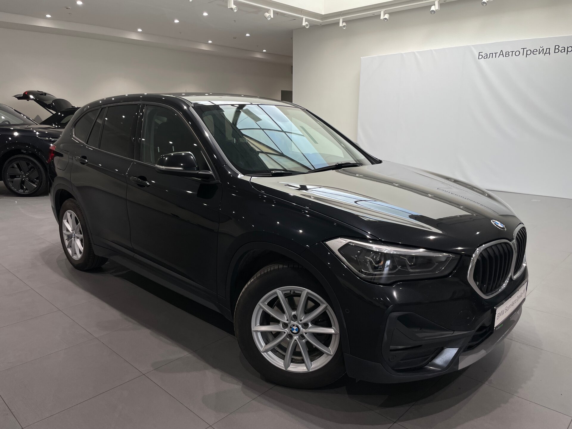 Автомобиль BMW X1 18i sDrive 1.5 AMT (140 л.с.) - 3