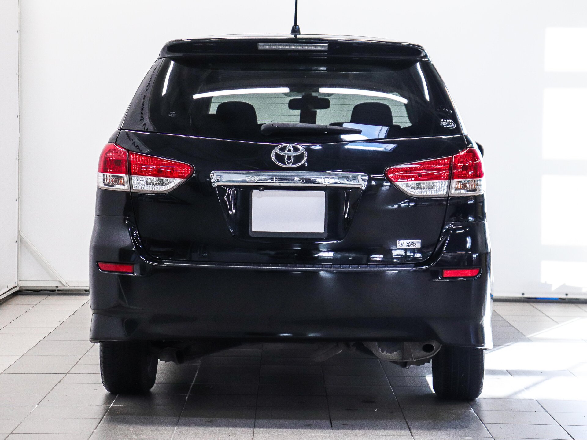 Toyota Wish 2010 5