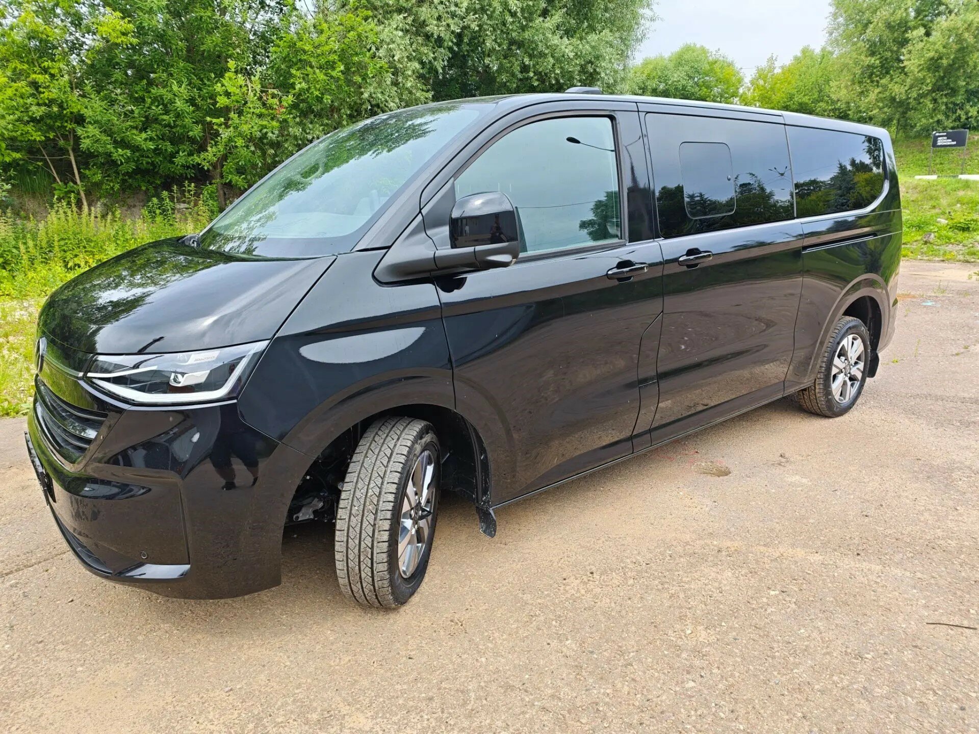 Автомобиль Volkswagen Caravelle 2.0d AT (170 л.с.) 4WD - 7