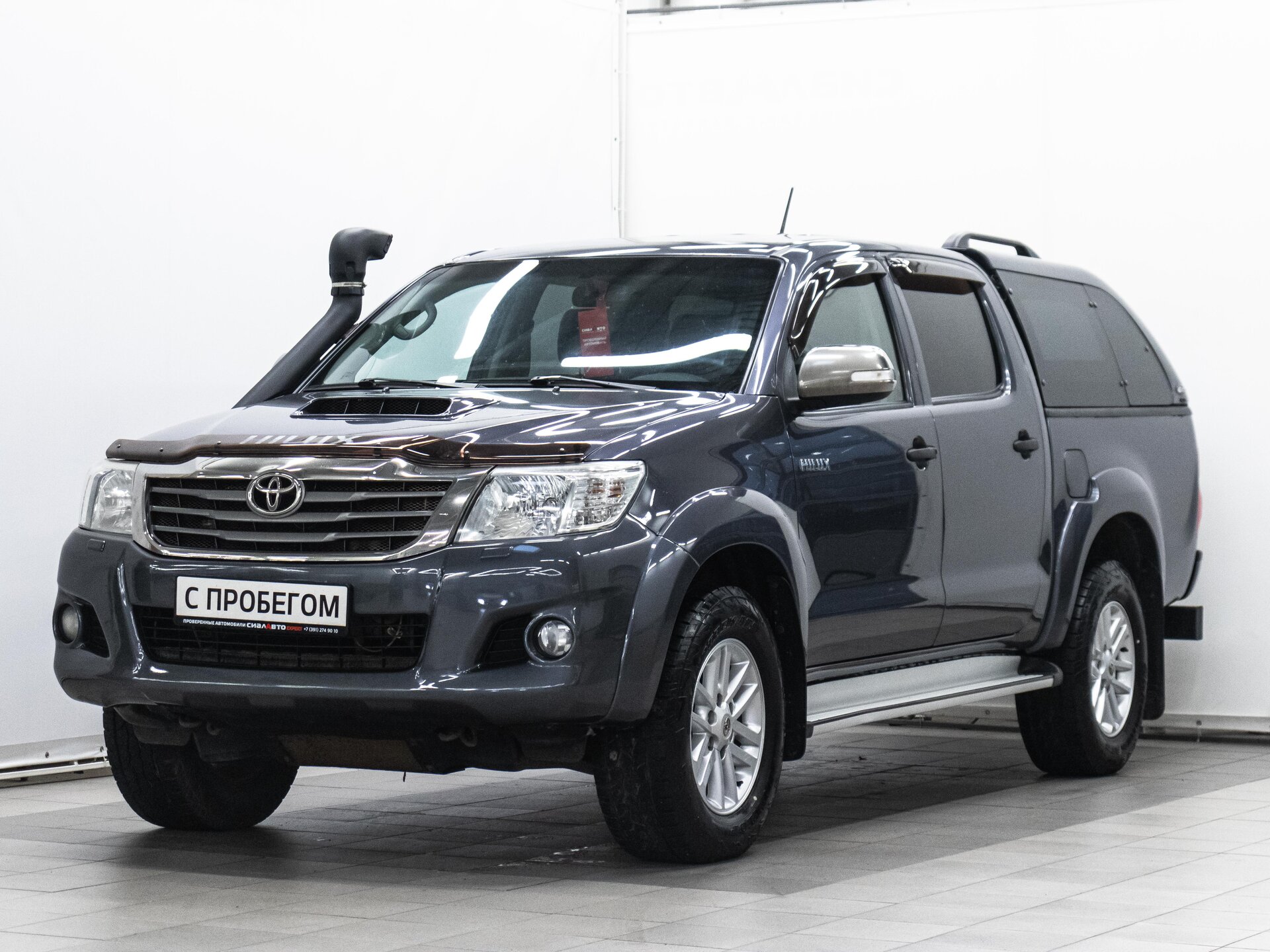 Toyota Hilux 2012 1