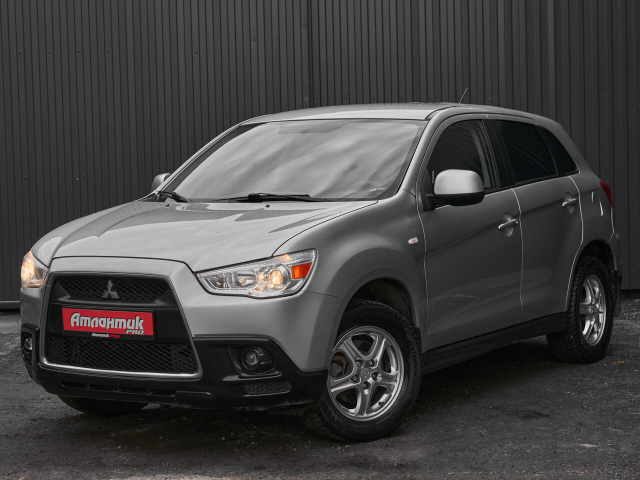 Купить Mitsubishi ASX 1.6 MT (117 л.с.), 2011 в Екатеренбурге