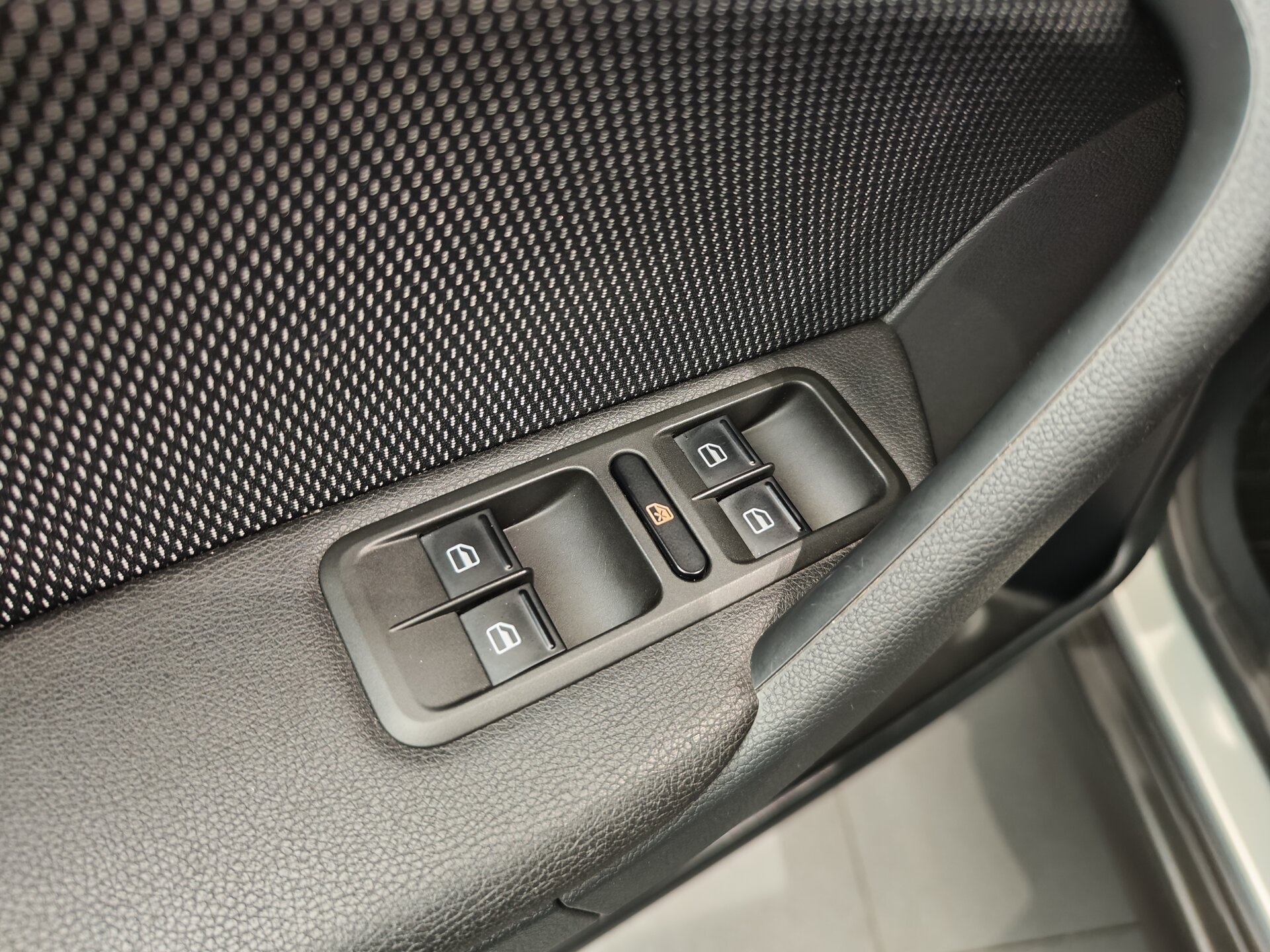 Автомобиль Skoda Yeti 1.4 AMT (122 л.с.) - 19