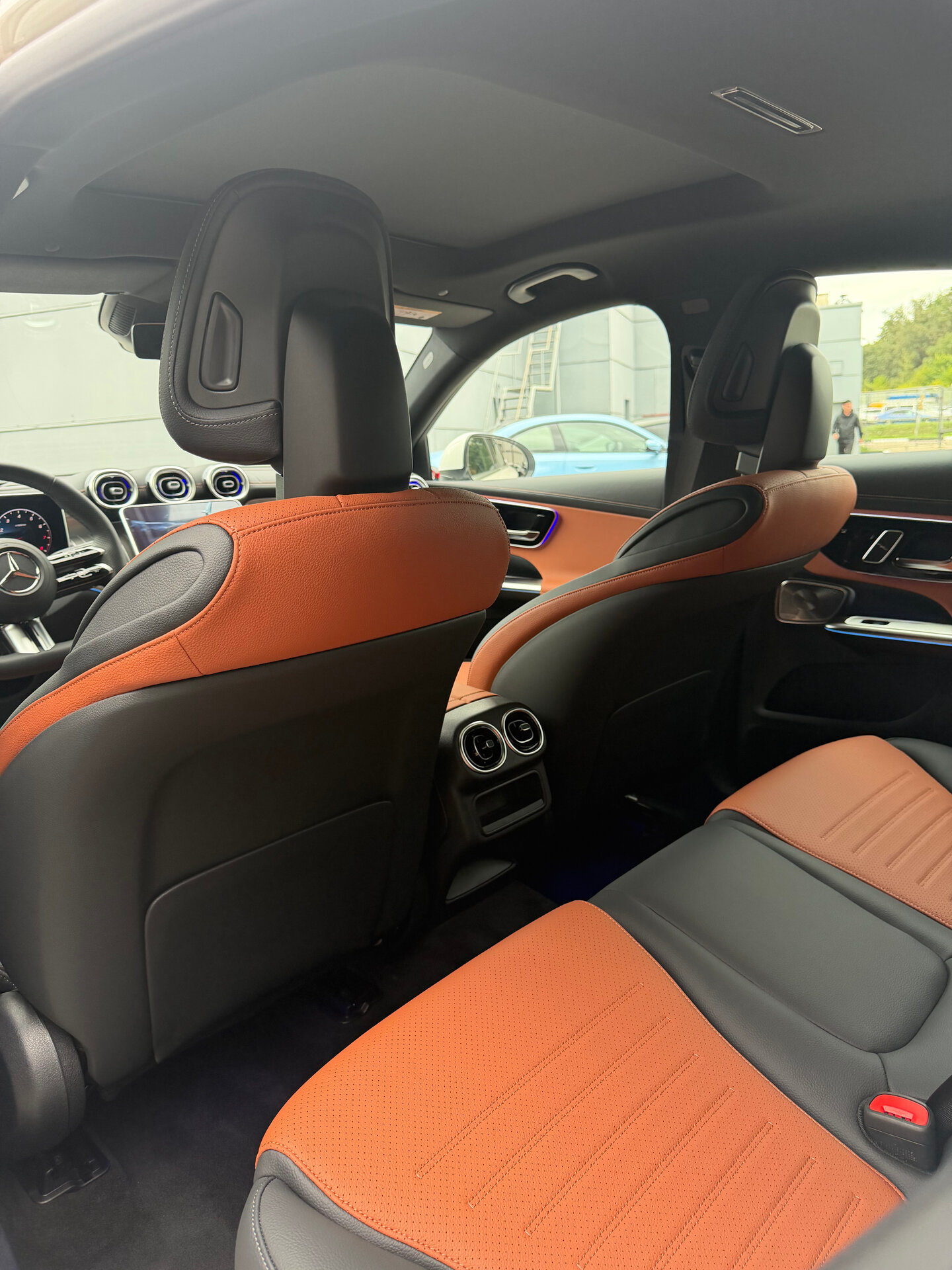 Автомобиль Mercedes-Benz GLC Coupe 300 2.0 AT (258 л.с.) 4WD - 16