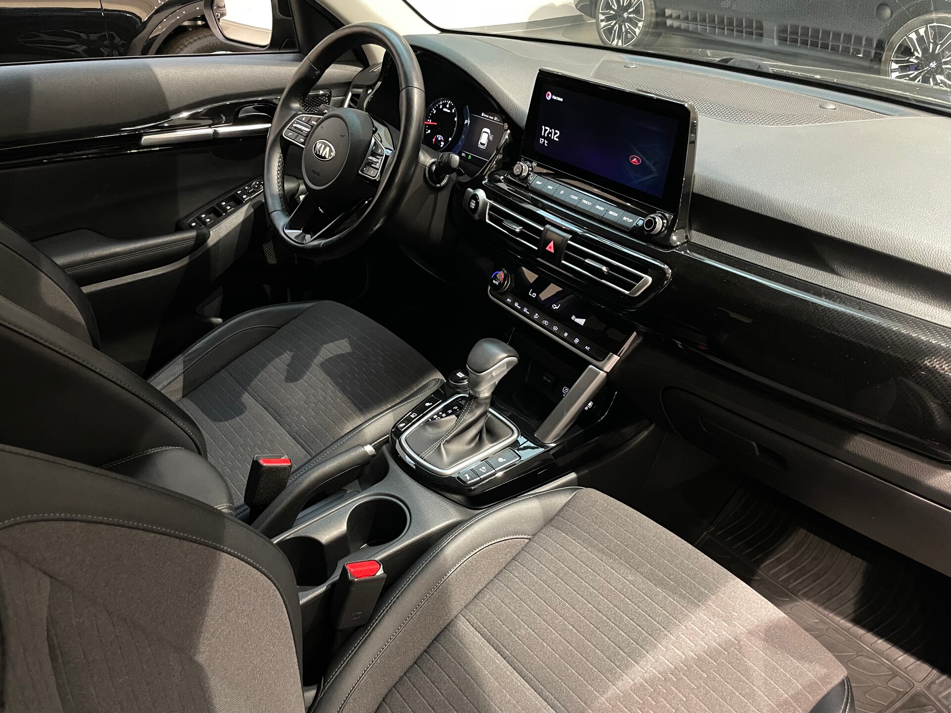 Автомобиль Kia Seltos 2.0 CVT (149 л.с.) - 10
