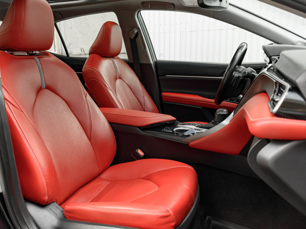 Купить Toyota Camry US Market 3.5 AT (301 л.с.), 2018 в Екатеренбурге
