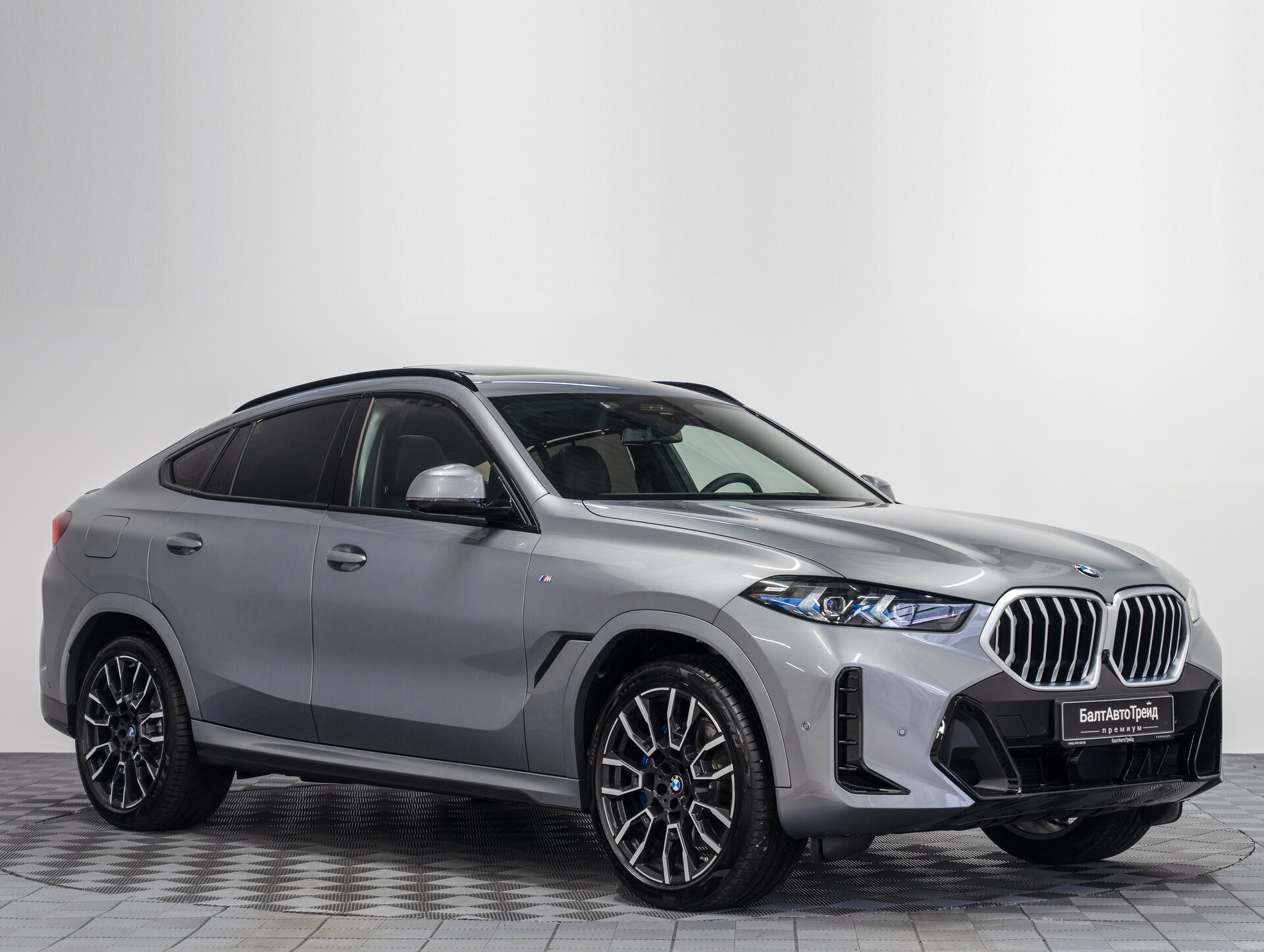 Автомобиль BMW X6 40i 3.0 AT (381 л.с.) 4WD - 5
