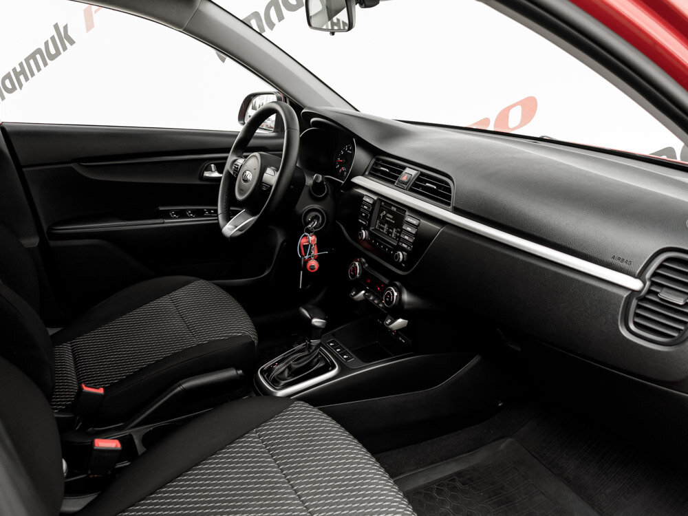 Купить Kia Rio 1.6 AT (123 л.с.), 2019 в Екатеренбурге