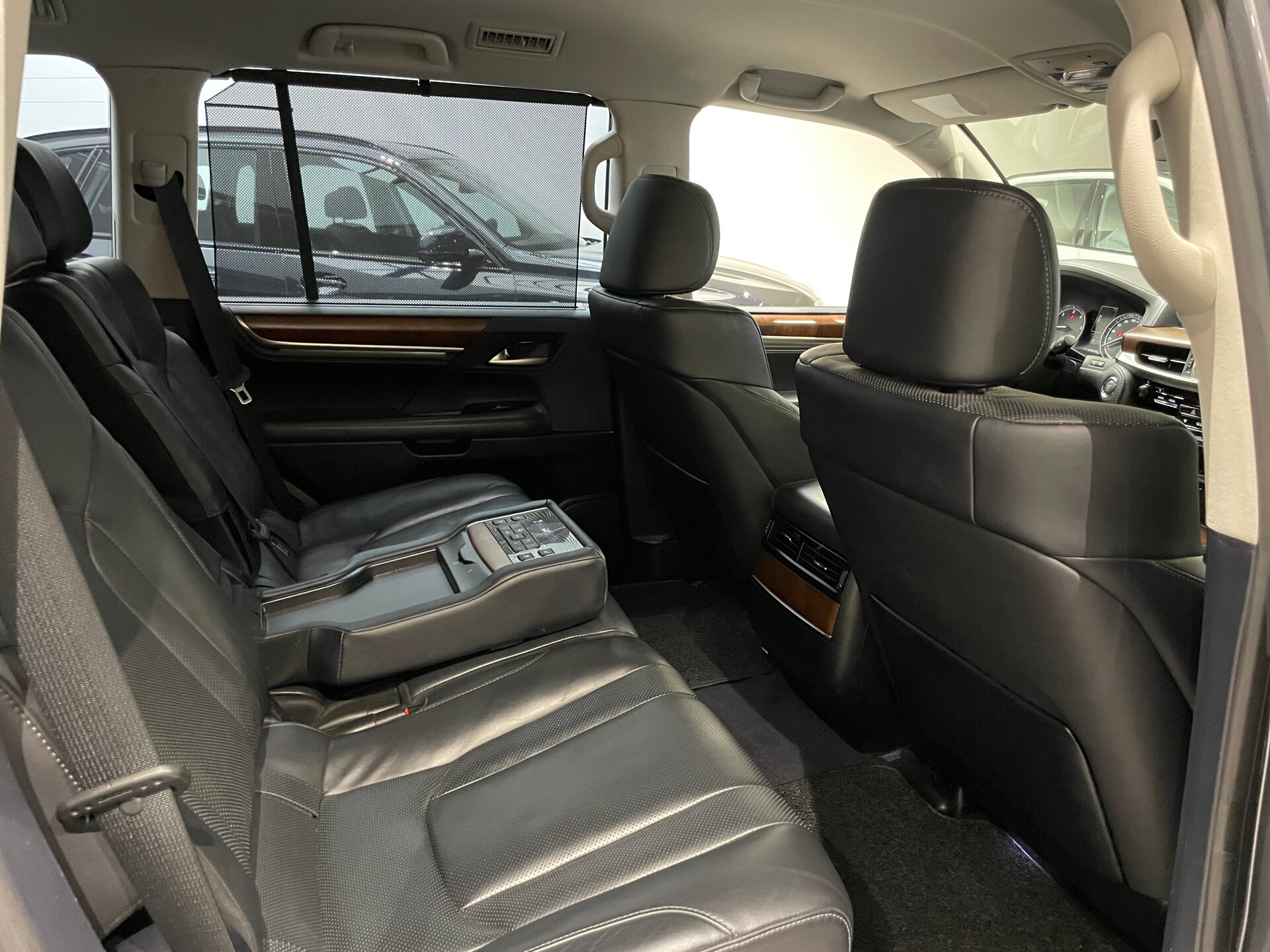 Автомобиль Lexus LX 450d 4.5d AT (272 л.с.) 4WD - 10