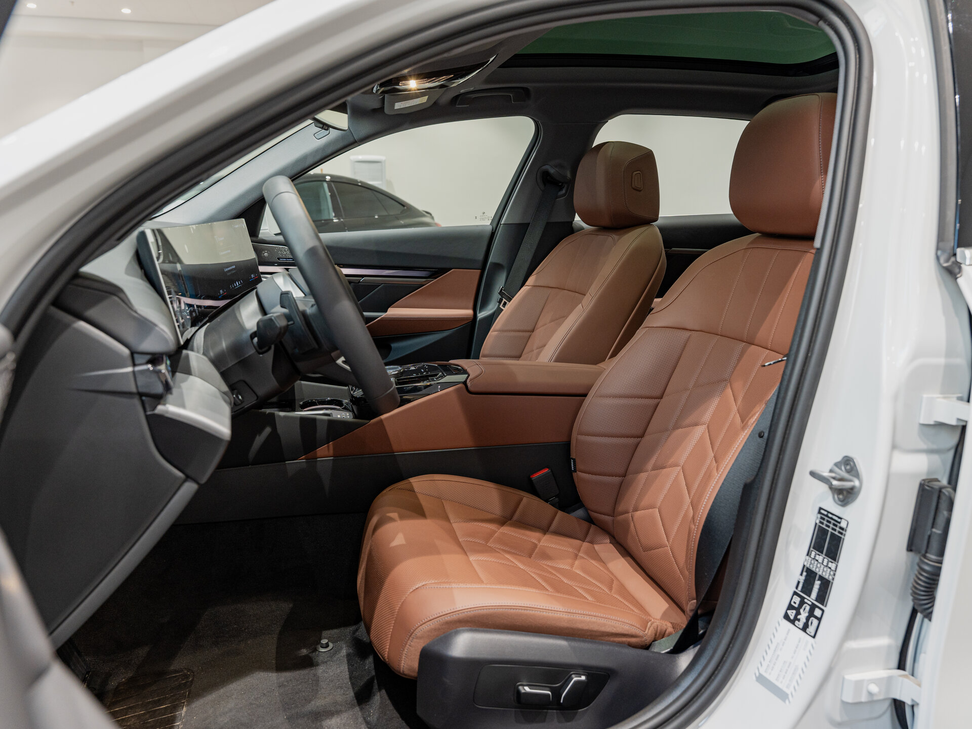 Автомобиль BMW 5 серии 530Li xDrive 2.0 AT (258 л.с.) 4WD - 19