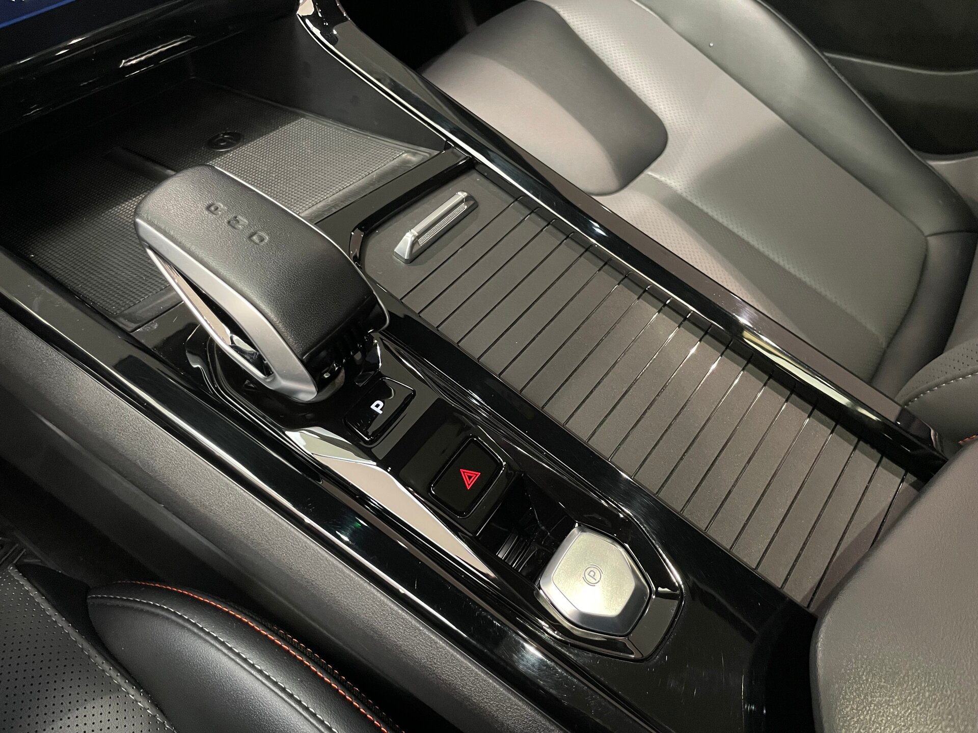 Автомобиль Geely Cityray 1.5 AMT (147 л.с.) - 17