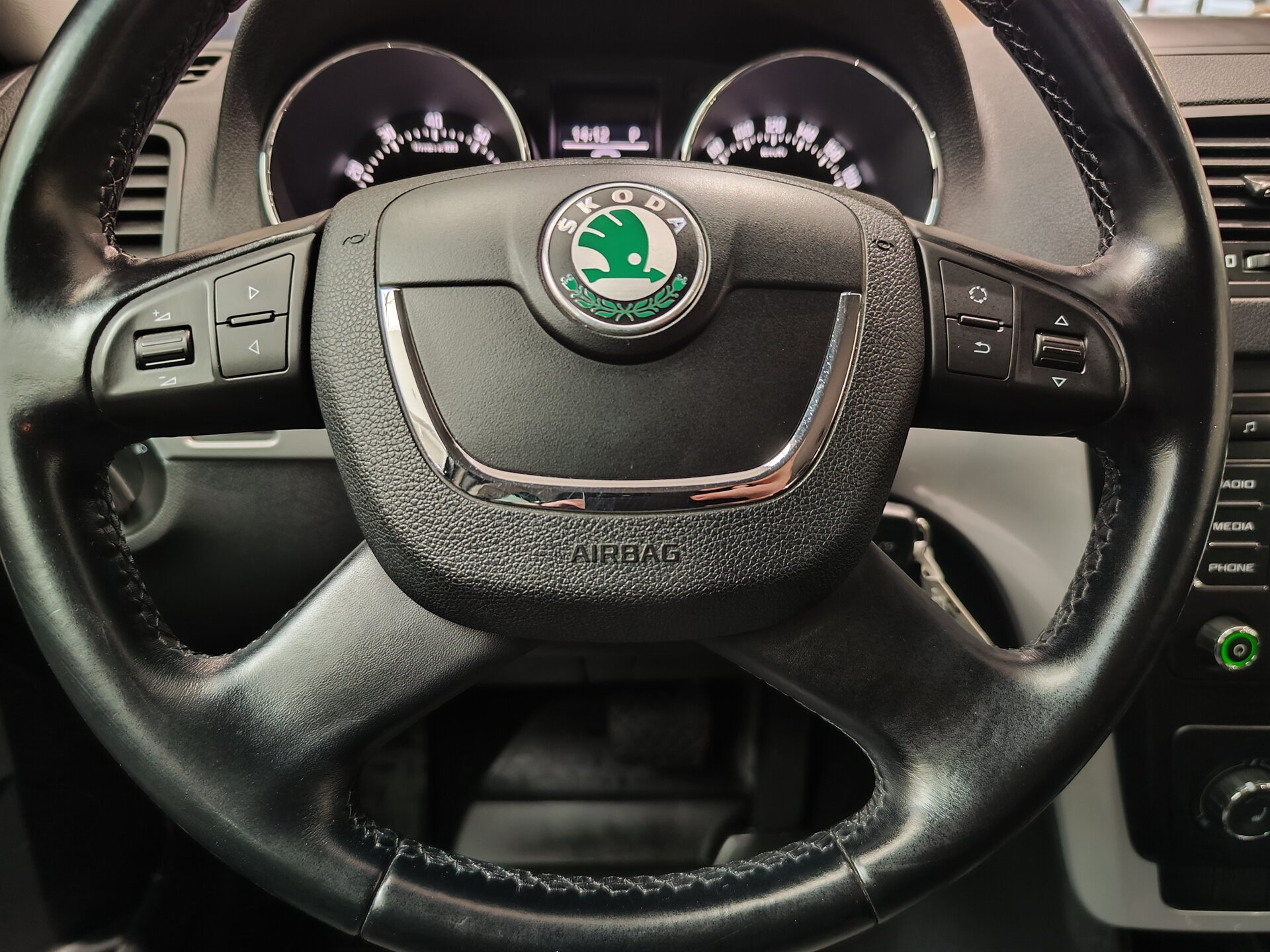 Автомобиль Skoda Yeti 1.4 AMT (122 л.с.) - 17