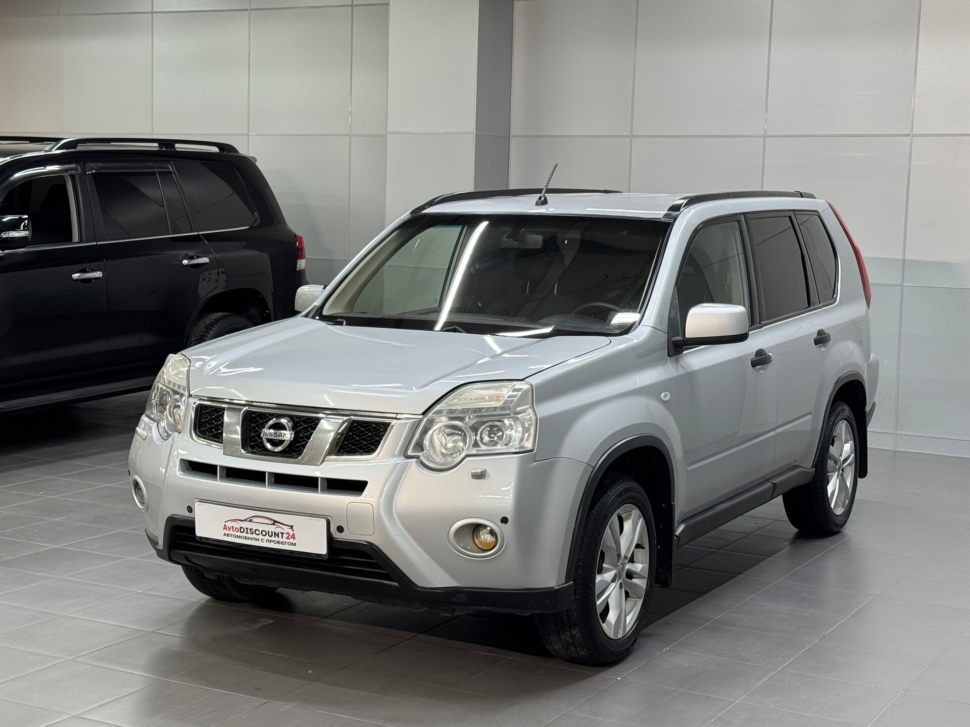 Nissan X-Trail — фото 1
