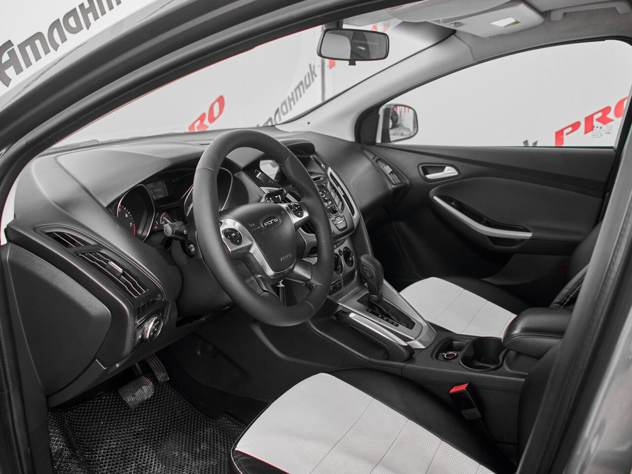 Купить Ford Focus 1.6 AMT (105 л.с.), 2012 в Екатеренбурге