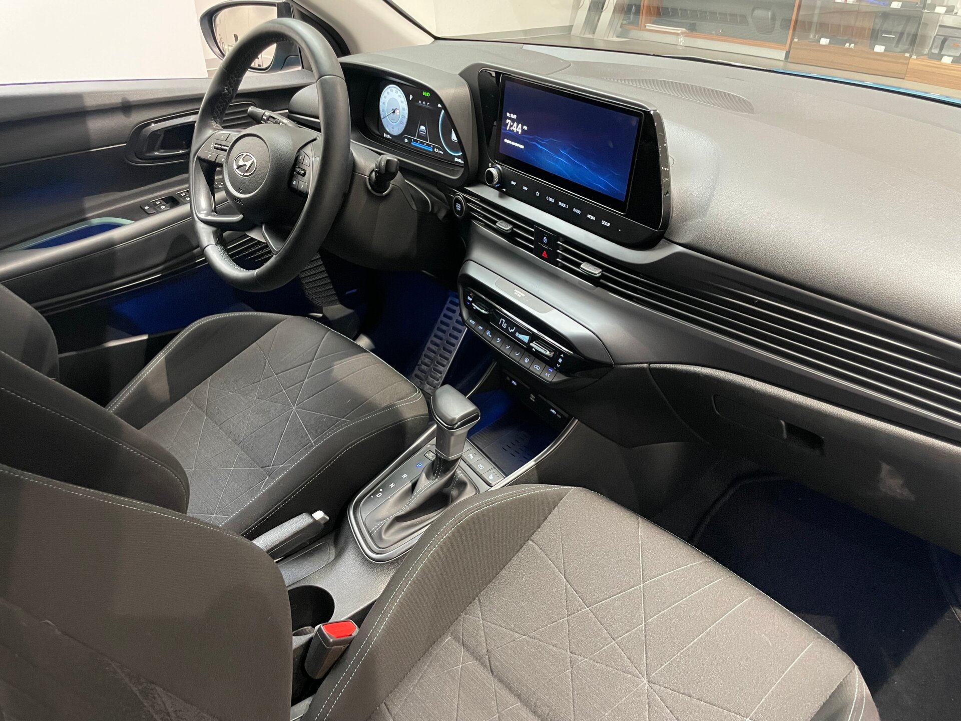 Автомобиль Hyundai Bayon 1.4 AT (100 л.с.) - 11